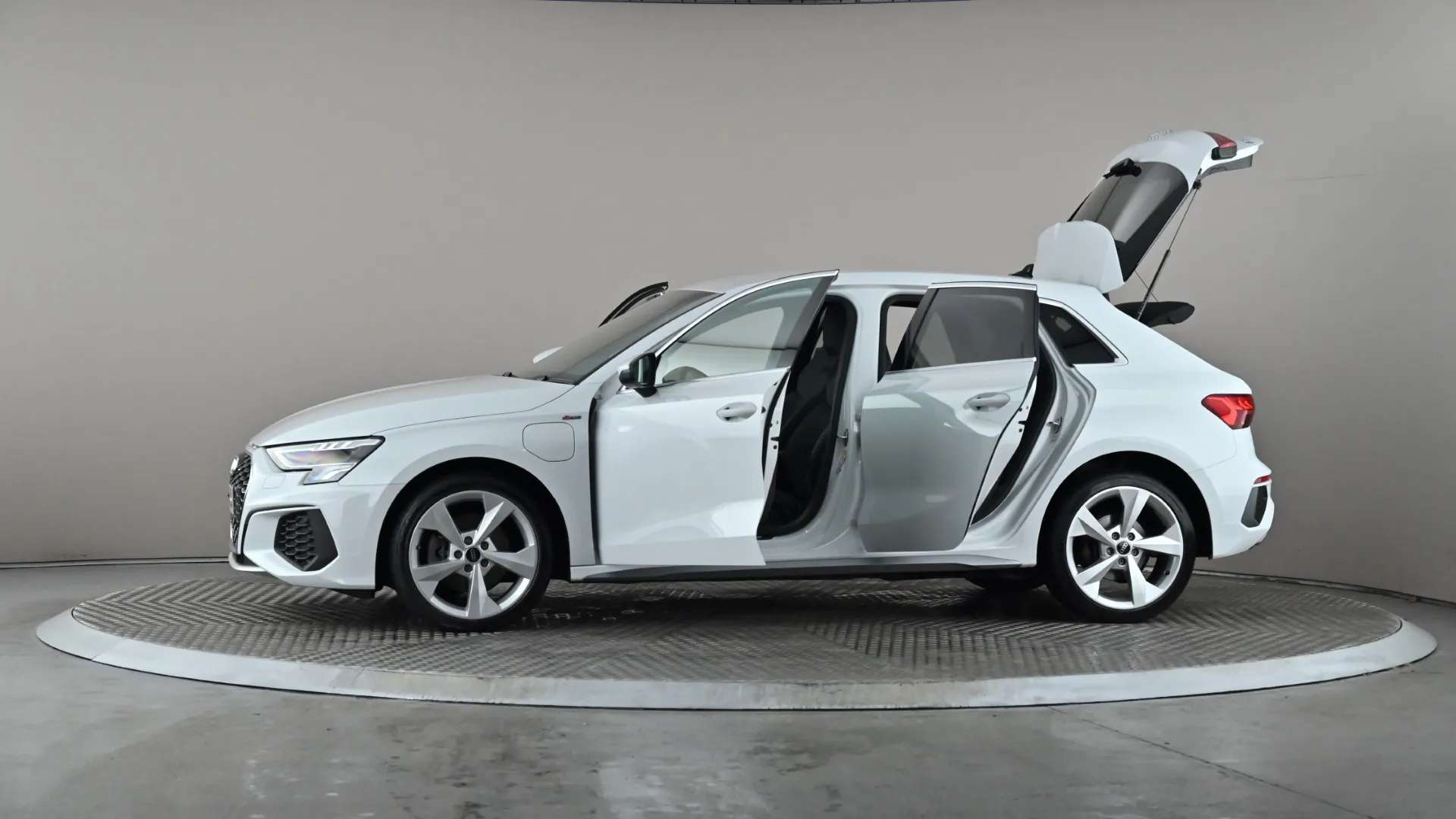 2024 AUDI A3 2024 AUDI A3