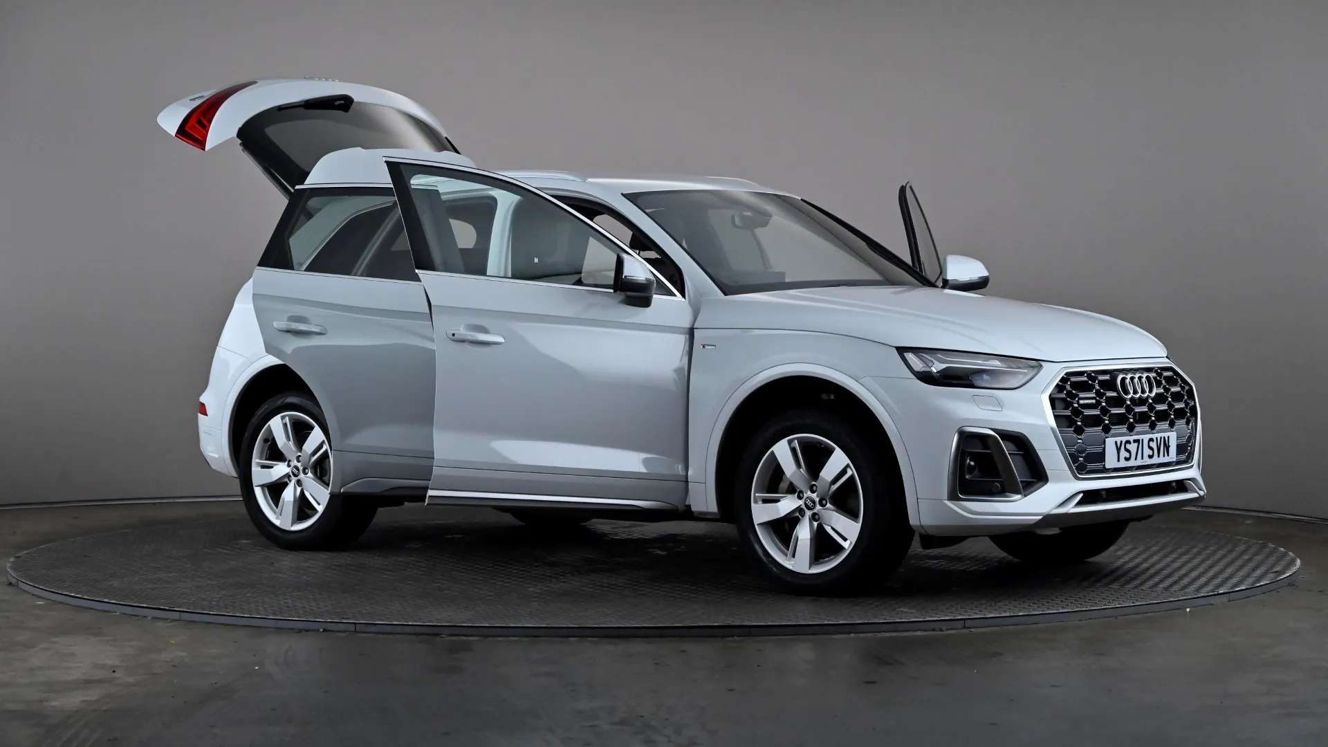 2021 AUDI Q5 2021 AUDI Q5