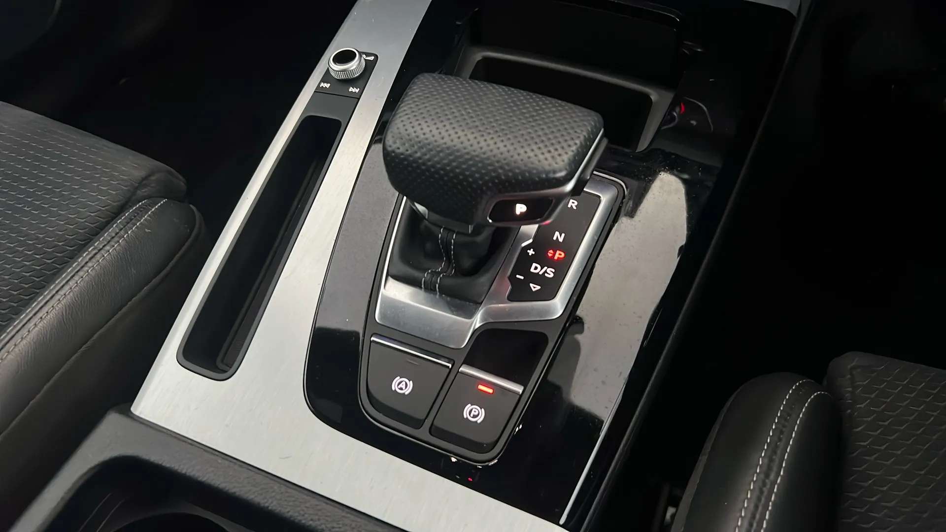 2021 AUDI Q5 2021 AUDI Q5