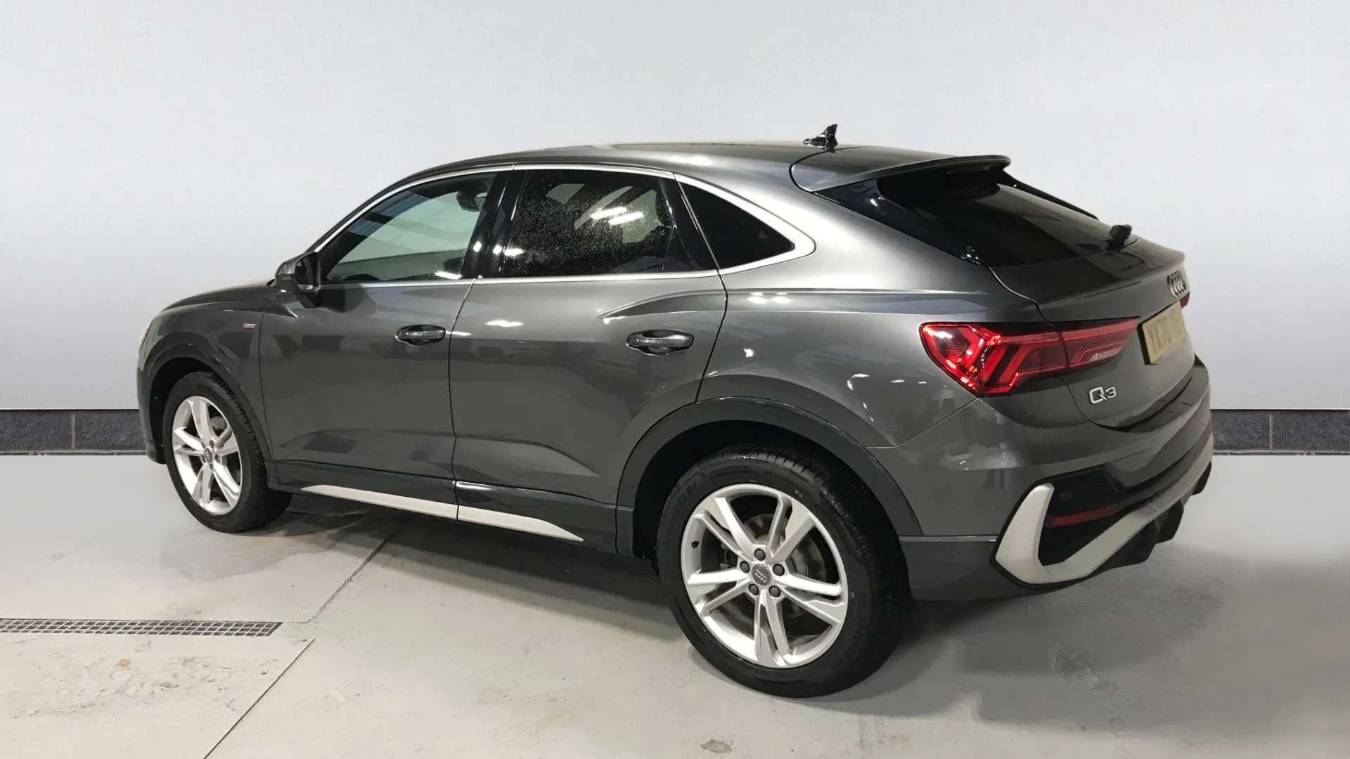 2020 AUDI Q3 2020 AUDI Q3