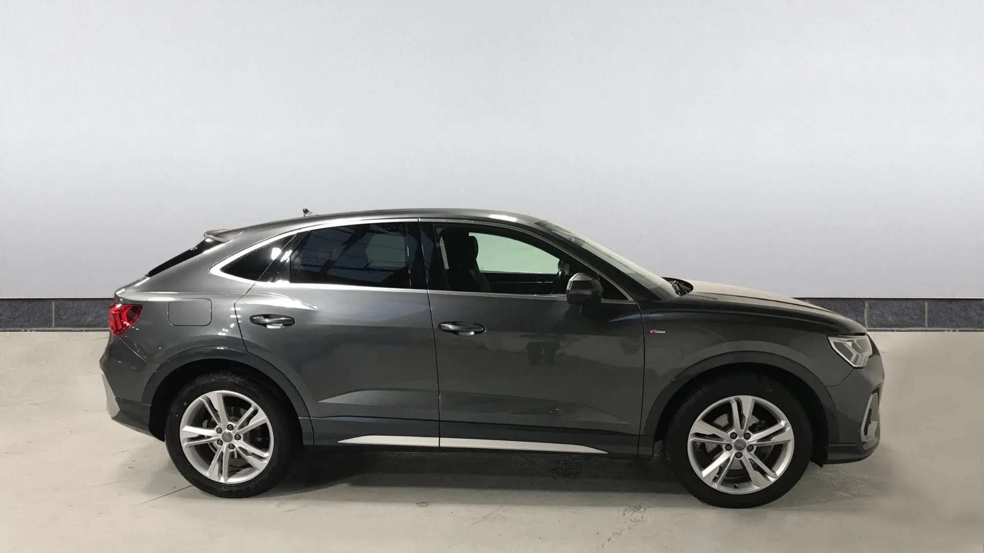 2020 AUDI Q3 2020 AUDI Q3