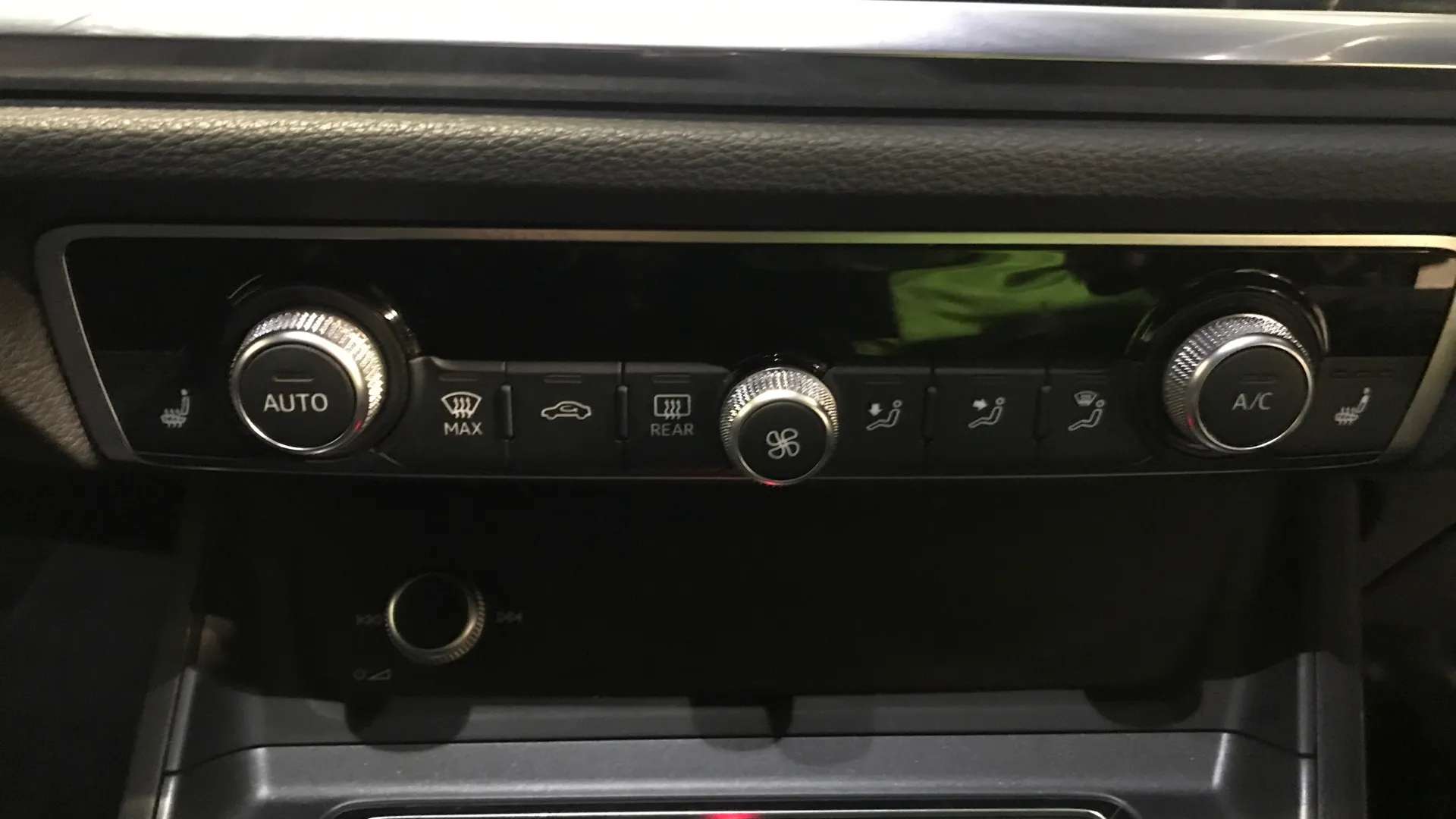 2020 AUDI Q3 2020 AUDI Q3