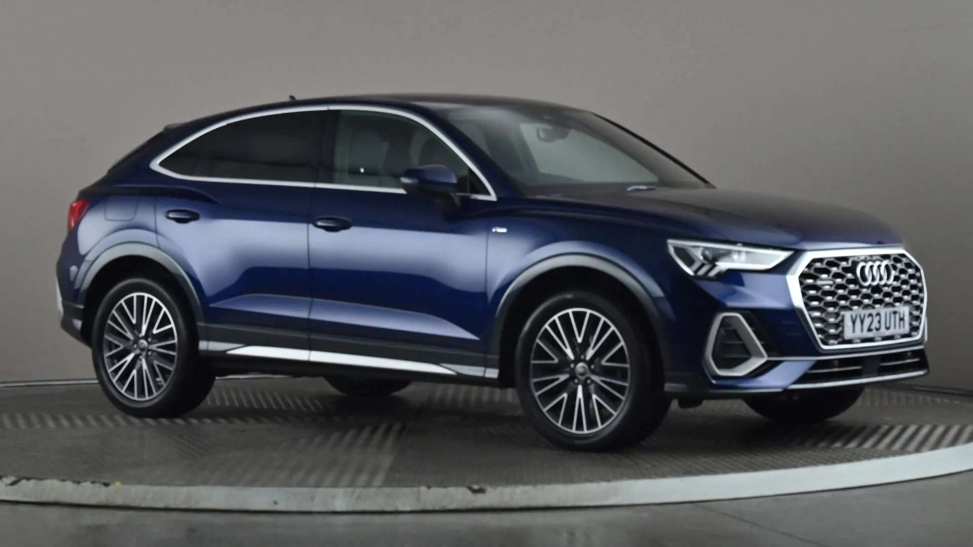 2023 AUDI Q3 2023 AUDI Q3