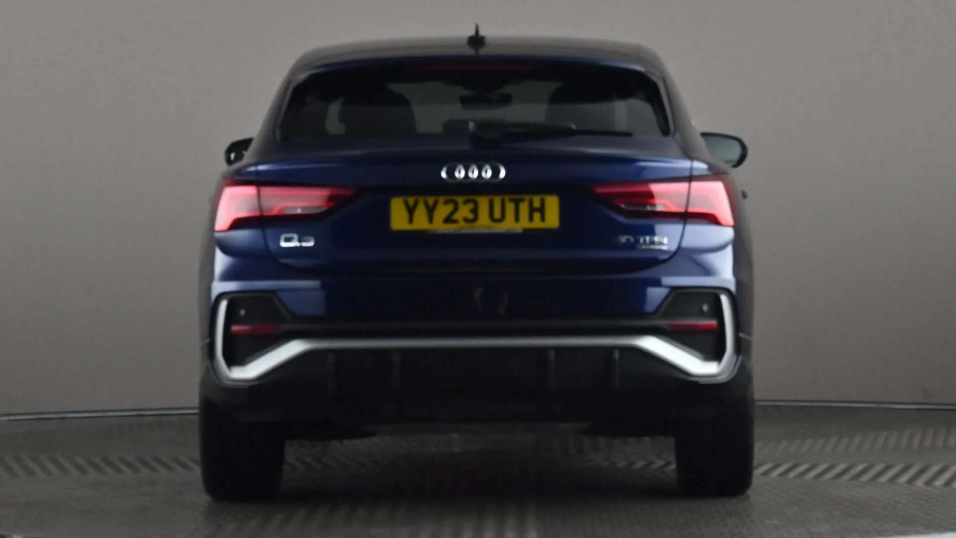 2023 AUDI Q3 2023 AUDI Q3