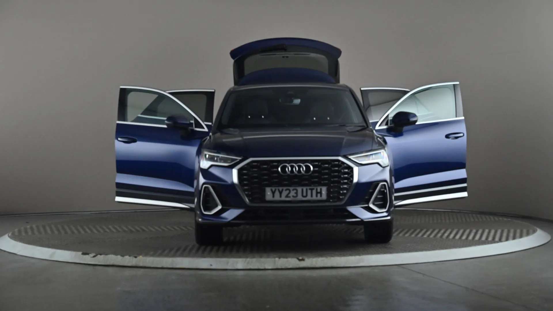 2023 AUDI Q3 2023 AUDI Q3