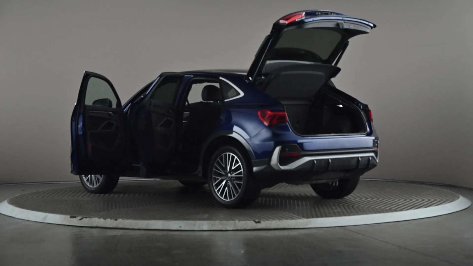 2023 AUDI Q3 2023 AUDI Q3