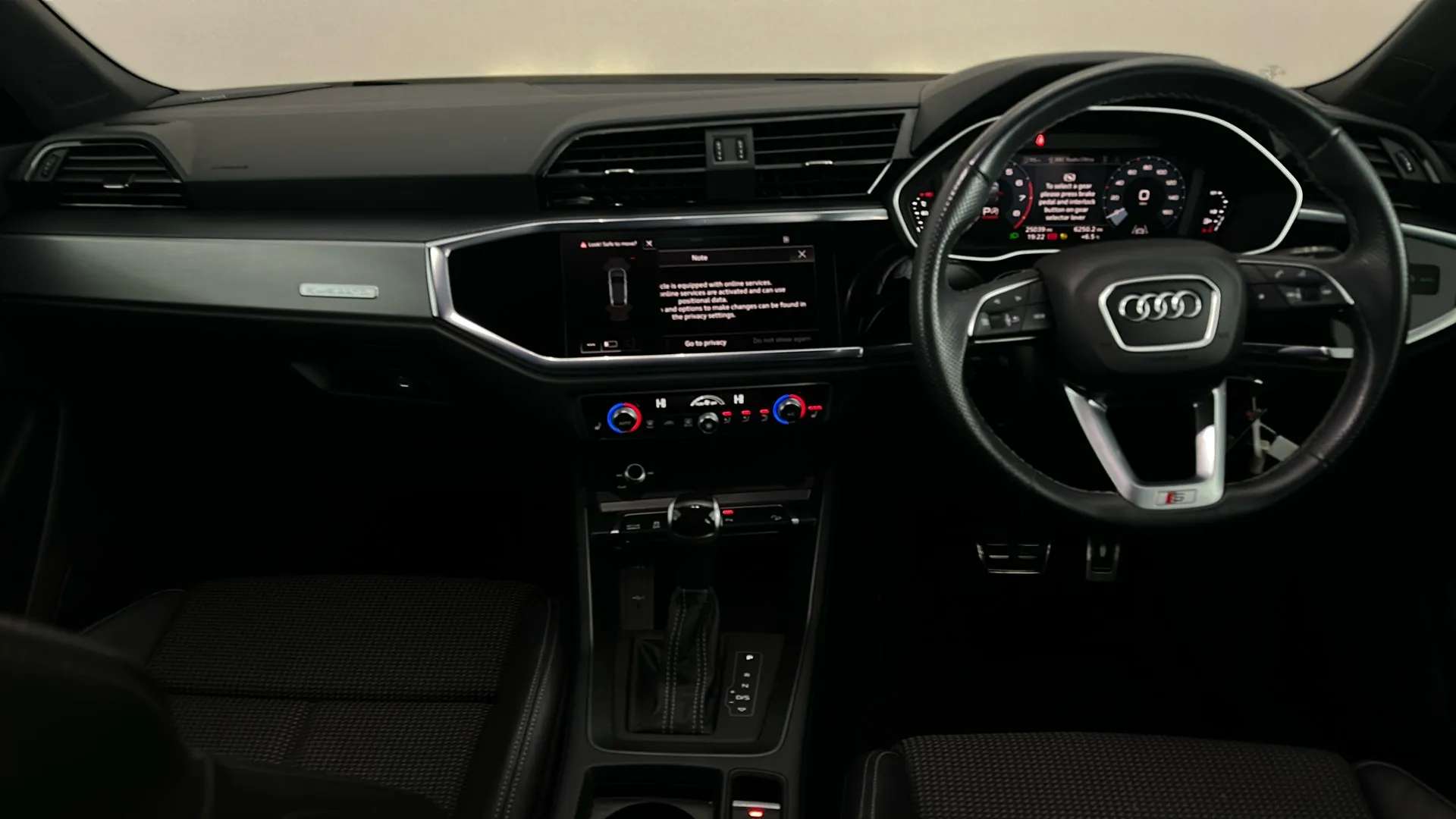 2023 AUDI Q3 2023 AUDI Q3