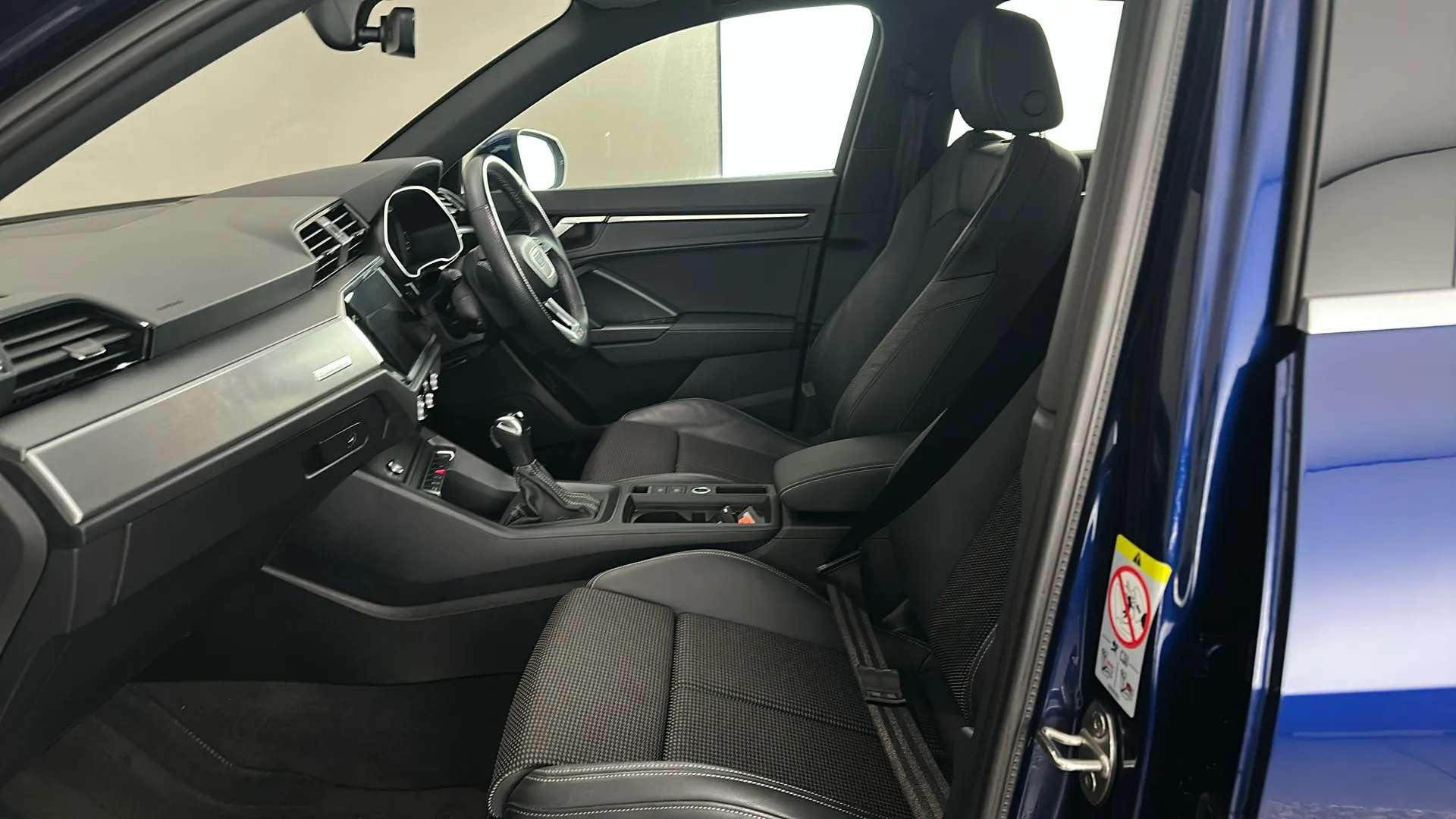 2023 AUDI Q3 2023 AUDI Q3