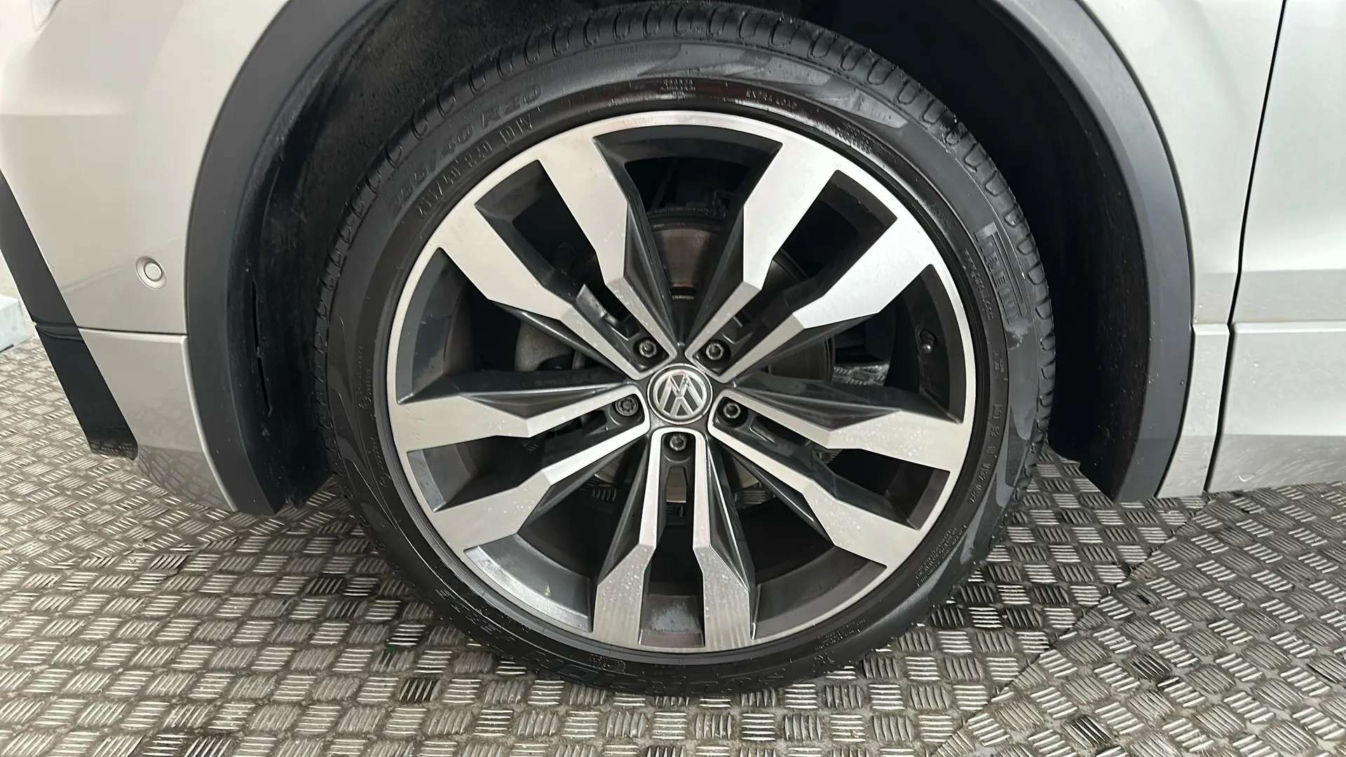 2020 VOLKSWAGEN TIGUAN 2020 VOLKSWAGEN TIGUAN