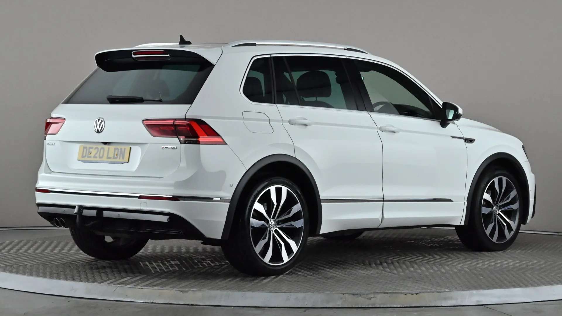 2020 VOLKSWAGEN TIGUAN 2020 VOLKSWAGEN TIGUAN