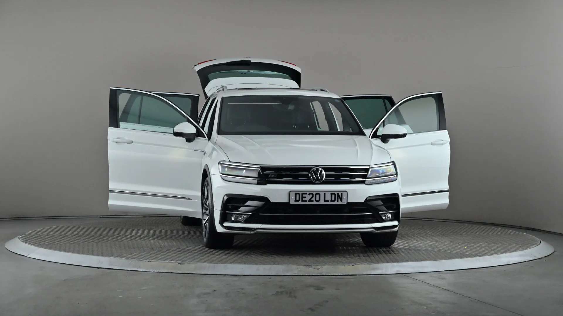 2020 VOLKSWAGEN TIGUAN 2020 VOLKSWAGEN TIGUAN
