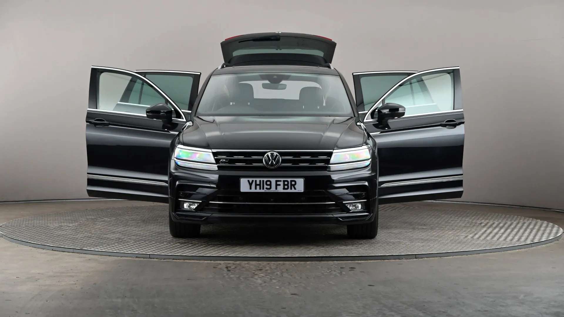 2019 VOLKSWAGEN TIGUAN 2019 VOLKSWAGEN TIGUAN