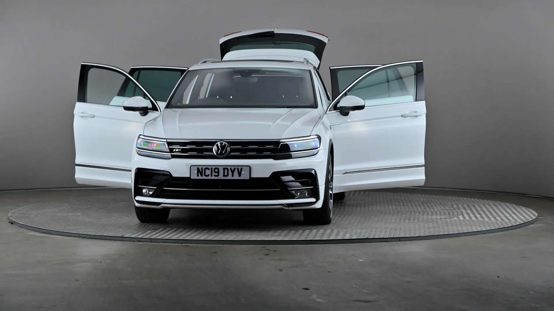 2019 VOLKSWAGEN TIGUAN 2019 VOLKSWAGEN TIGUAN