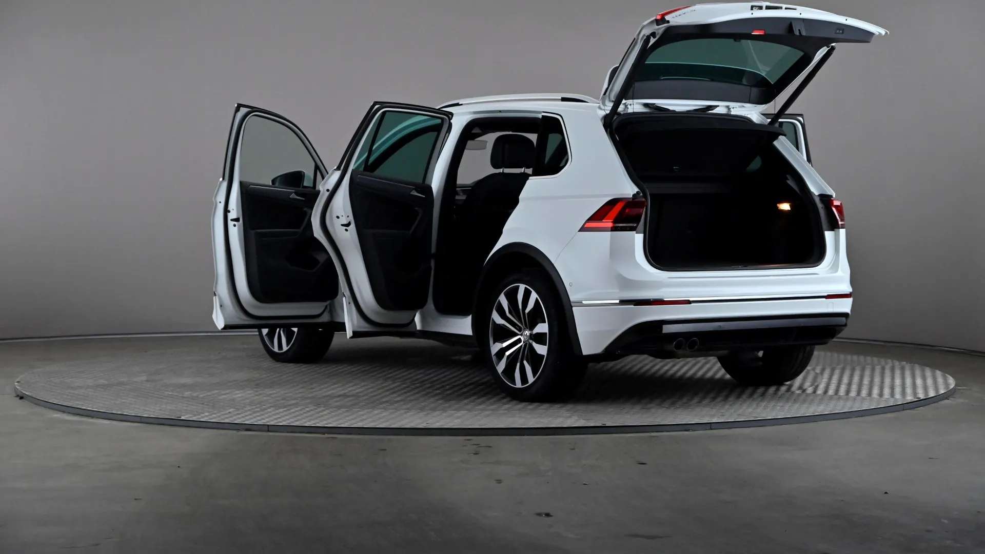 2019 VOLKSWAGEN TIGUAN 2019 VOLKSWAGEN TIGUAN