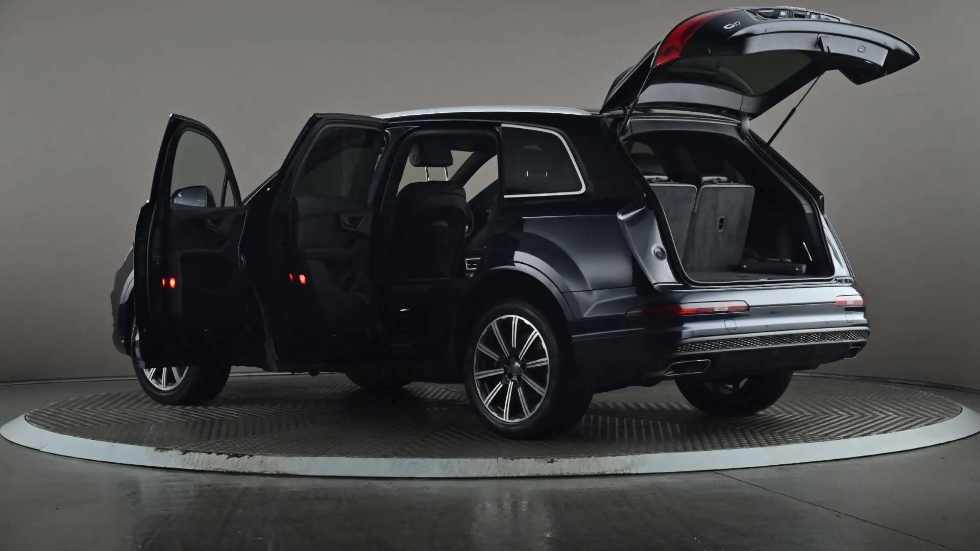 2016 AUDI Q7 2016 AUDI Q7