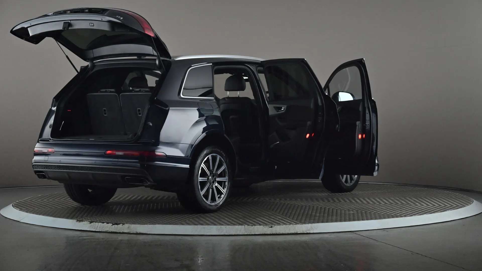 2016 AUDI Q7 2016 AUDI Q7