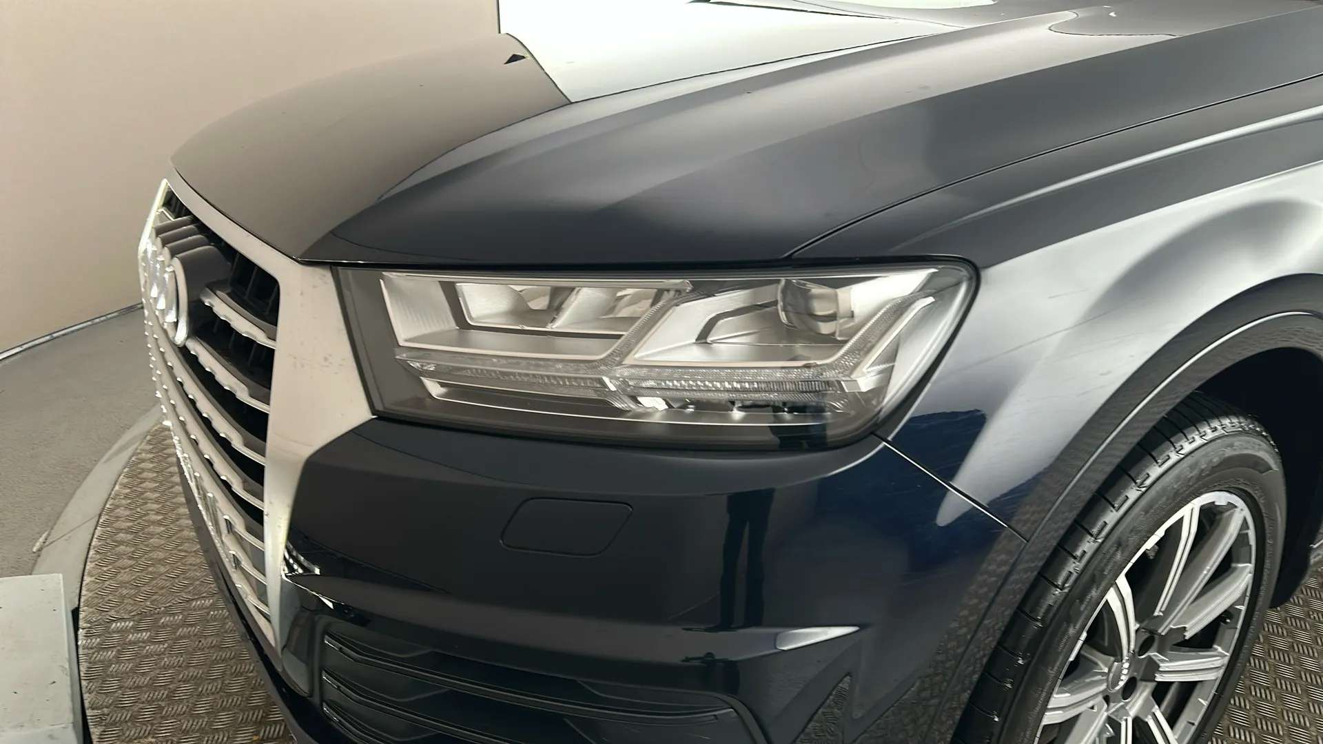 2016 AUDI Q7 2016 AUDI Q7