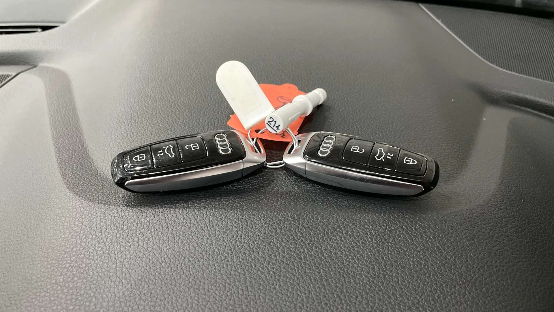 2022 AUDI Q8 2022 AUDI Q8