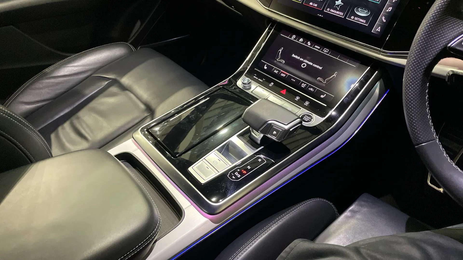 2022 AUDI Q8 2022 AUDI Q8