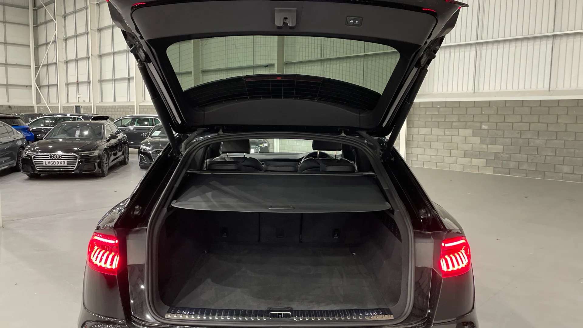 2022 AUDI Q8 2022 AUDI Q8