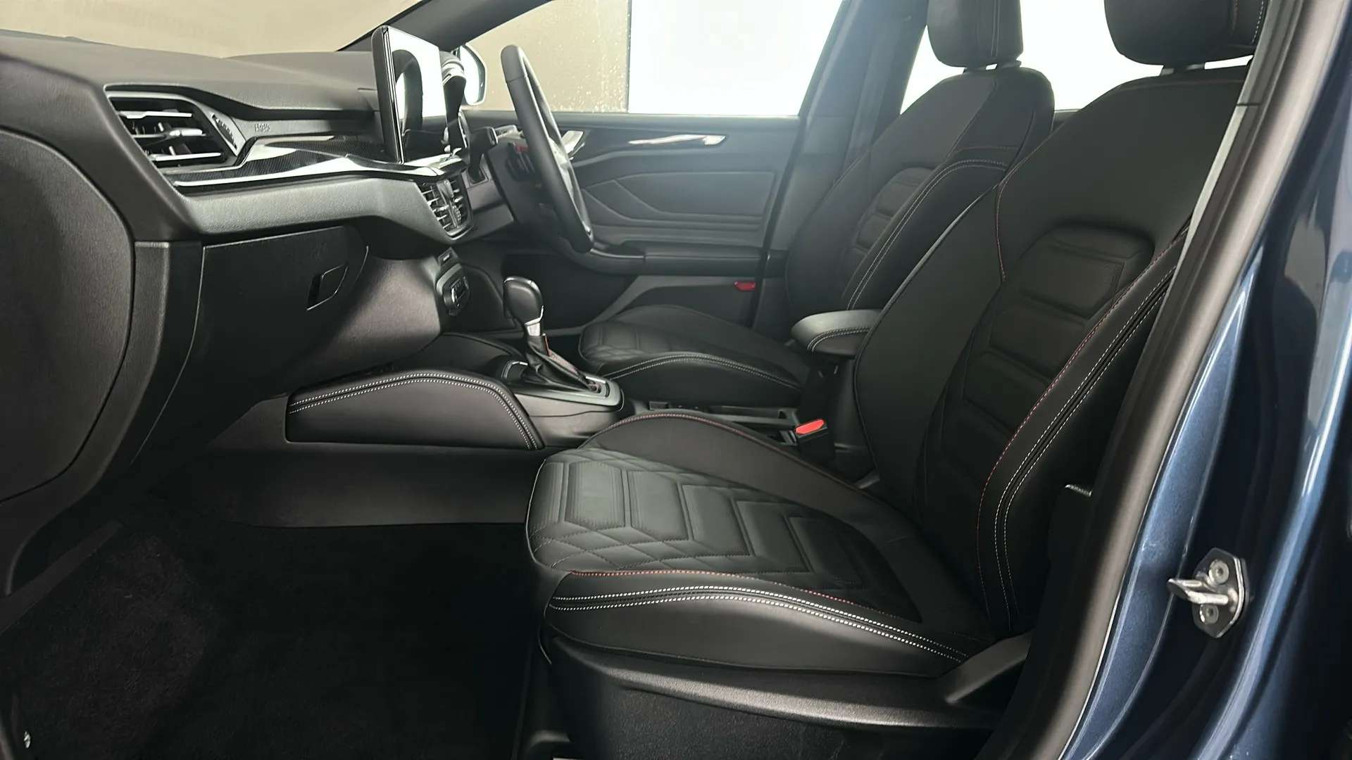 2022 FORD FOCUS 2022 FORD FOCUS