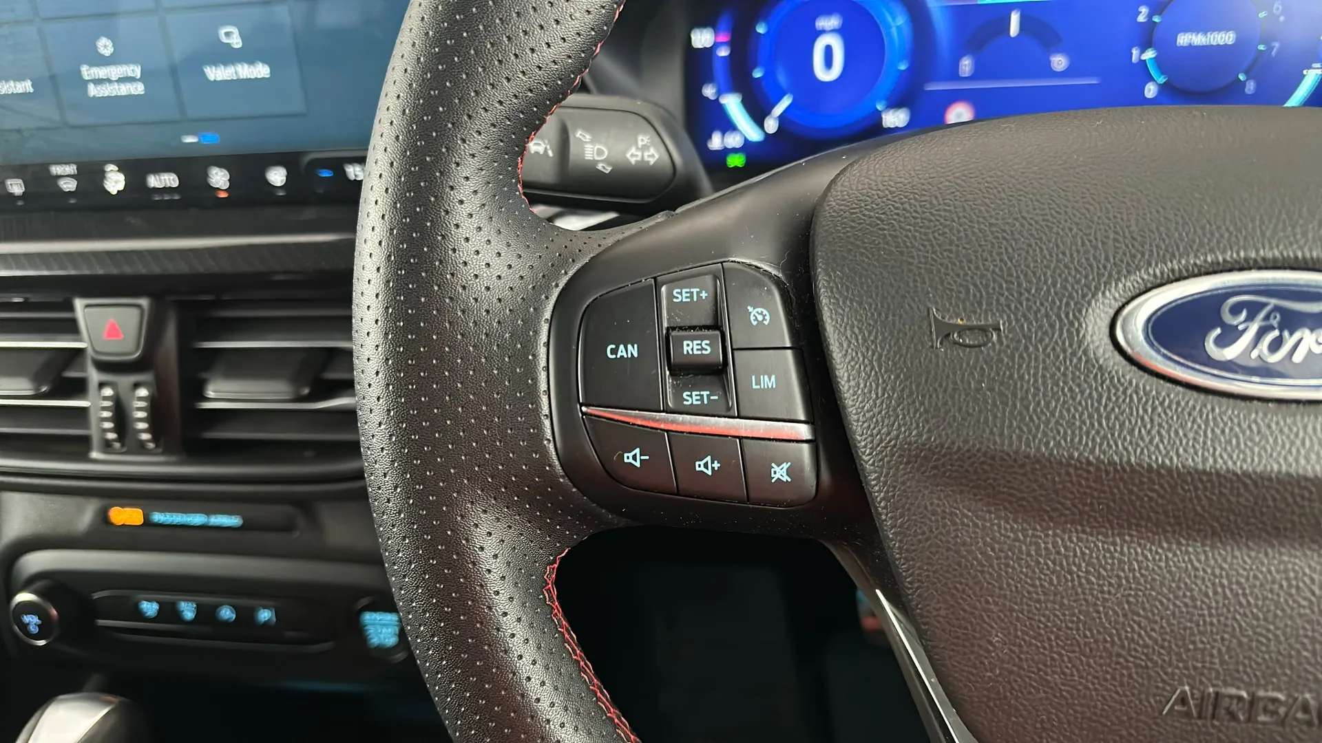 2024 FORD FOCUS 2024 FORD FOCUS