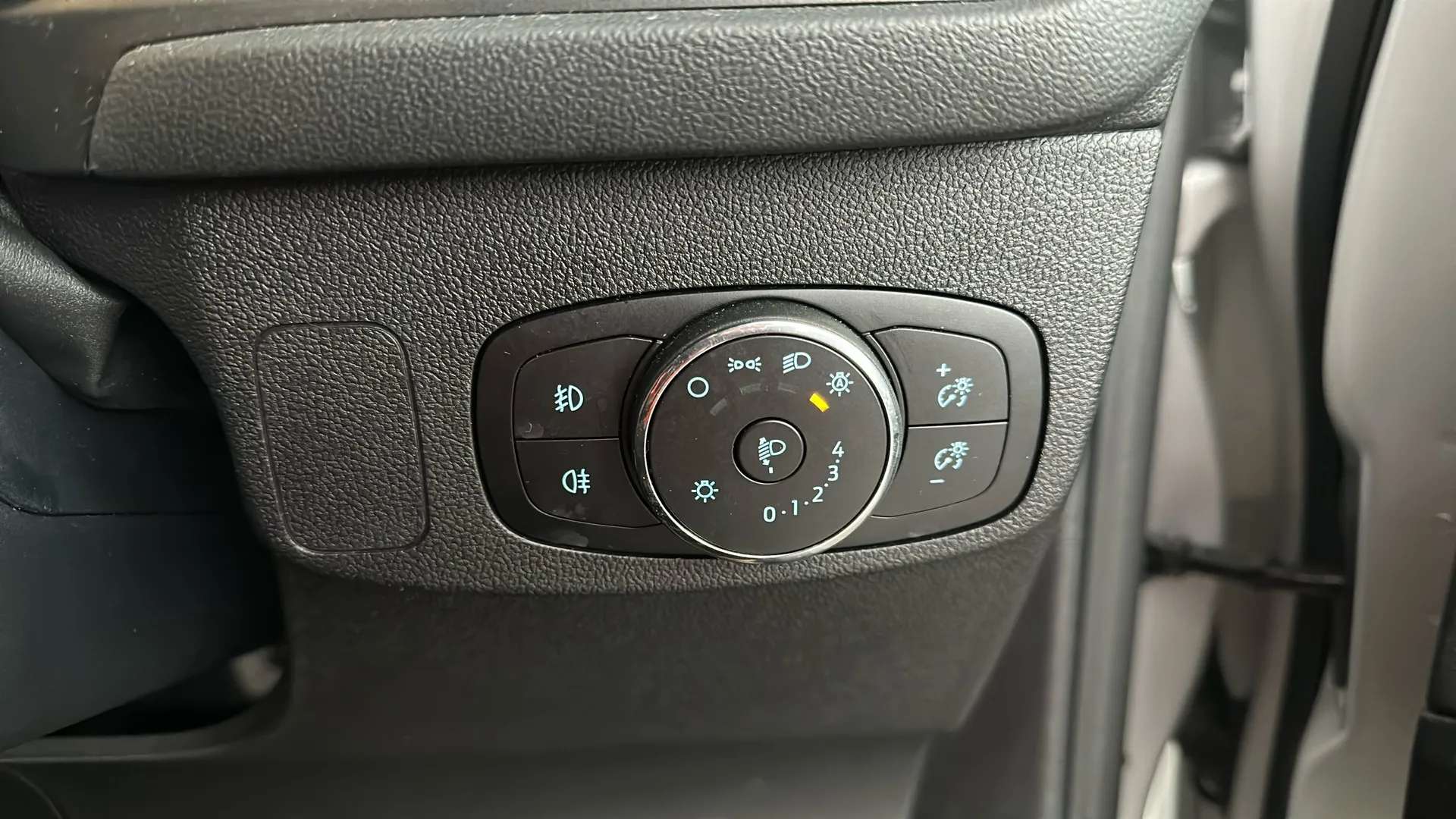 2024 FORD FOCUS 2024 FORD FOCUS