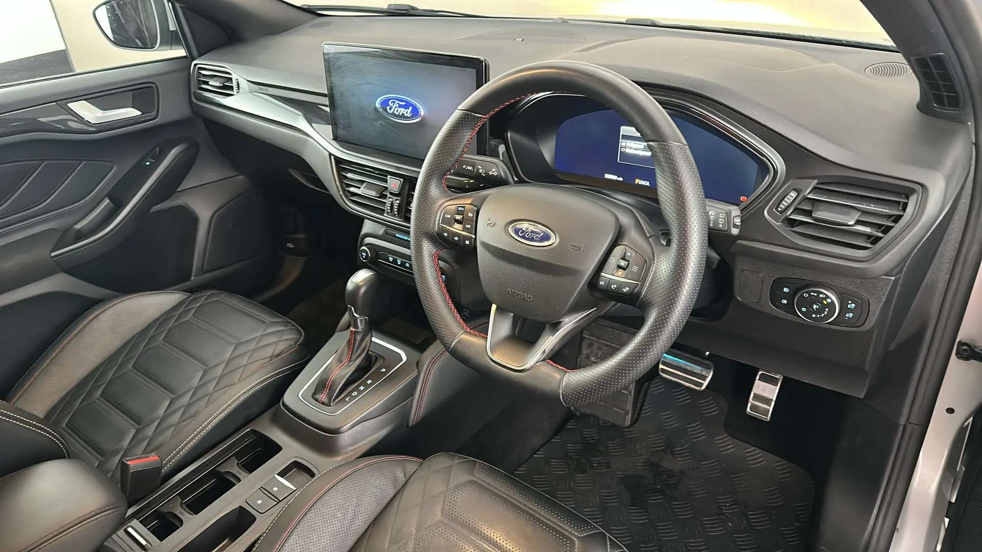 2024 FORD FOCUS 2024 FORD FOCUS