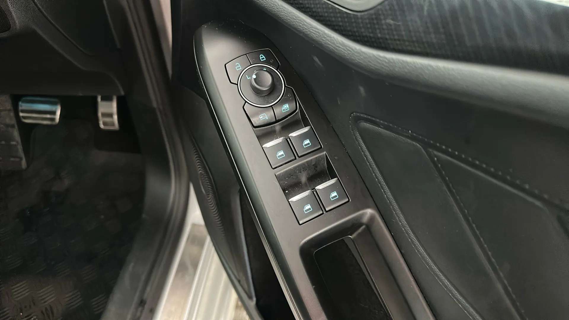 2024 FORD FOCUS 2024 FORD FOCUS