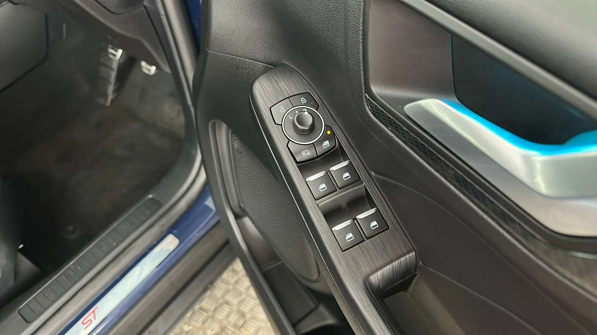 2023 FORD KUGA 2023 FORD KUGA