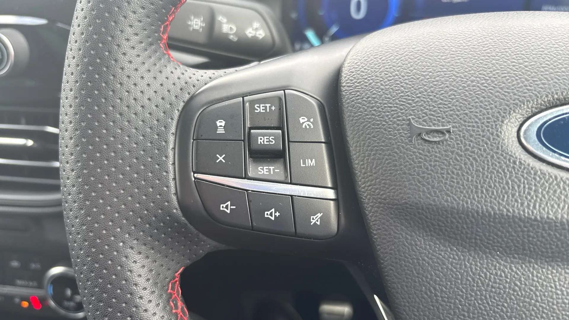 2023 FORD KUGA 2023 FORD KUGA