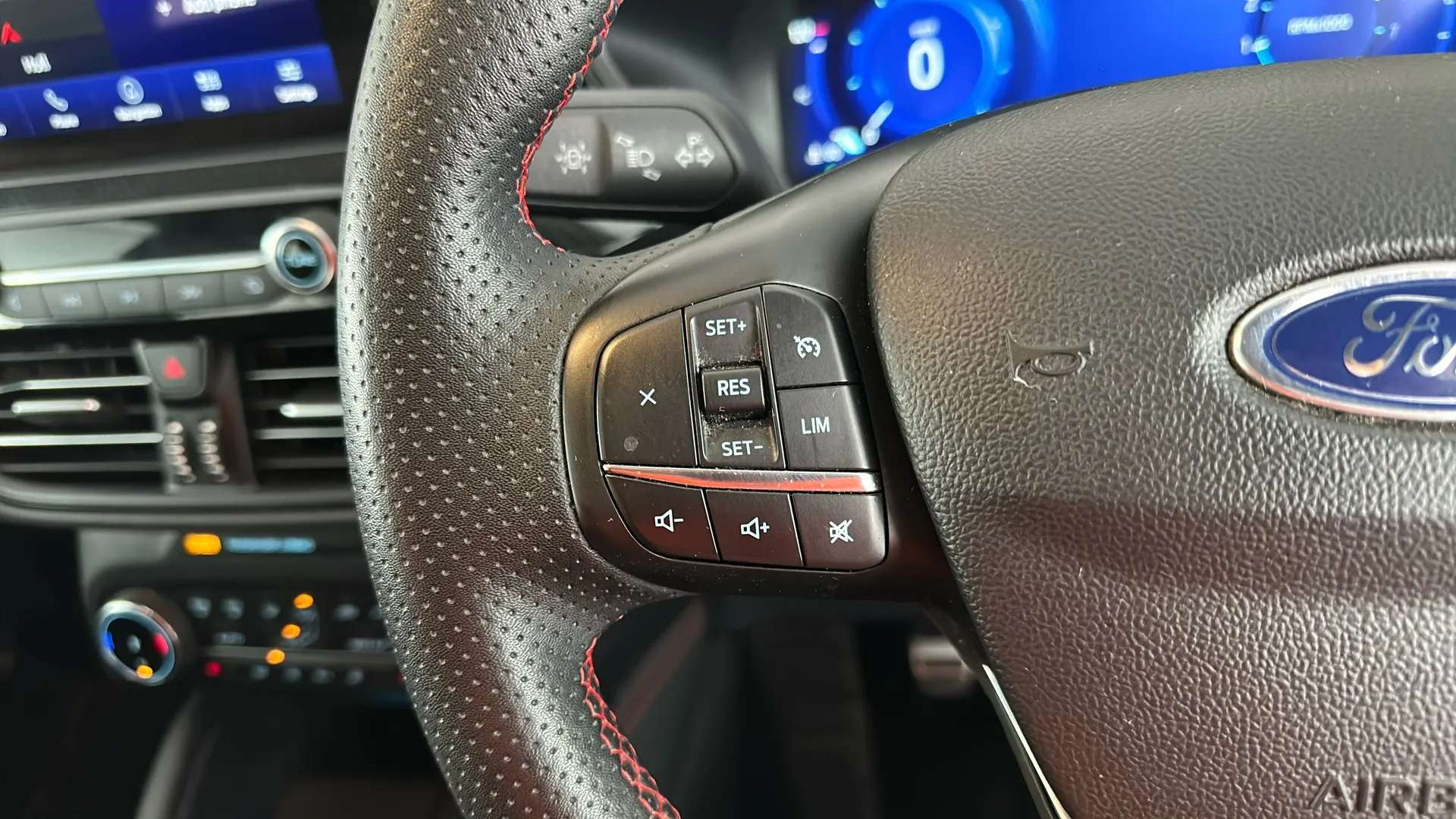2023 FORD KUGA 2023 FORD KUGA