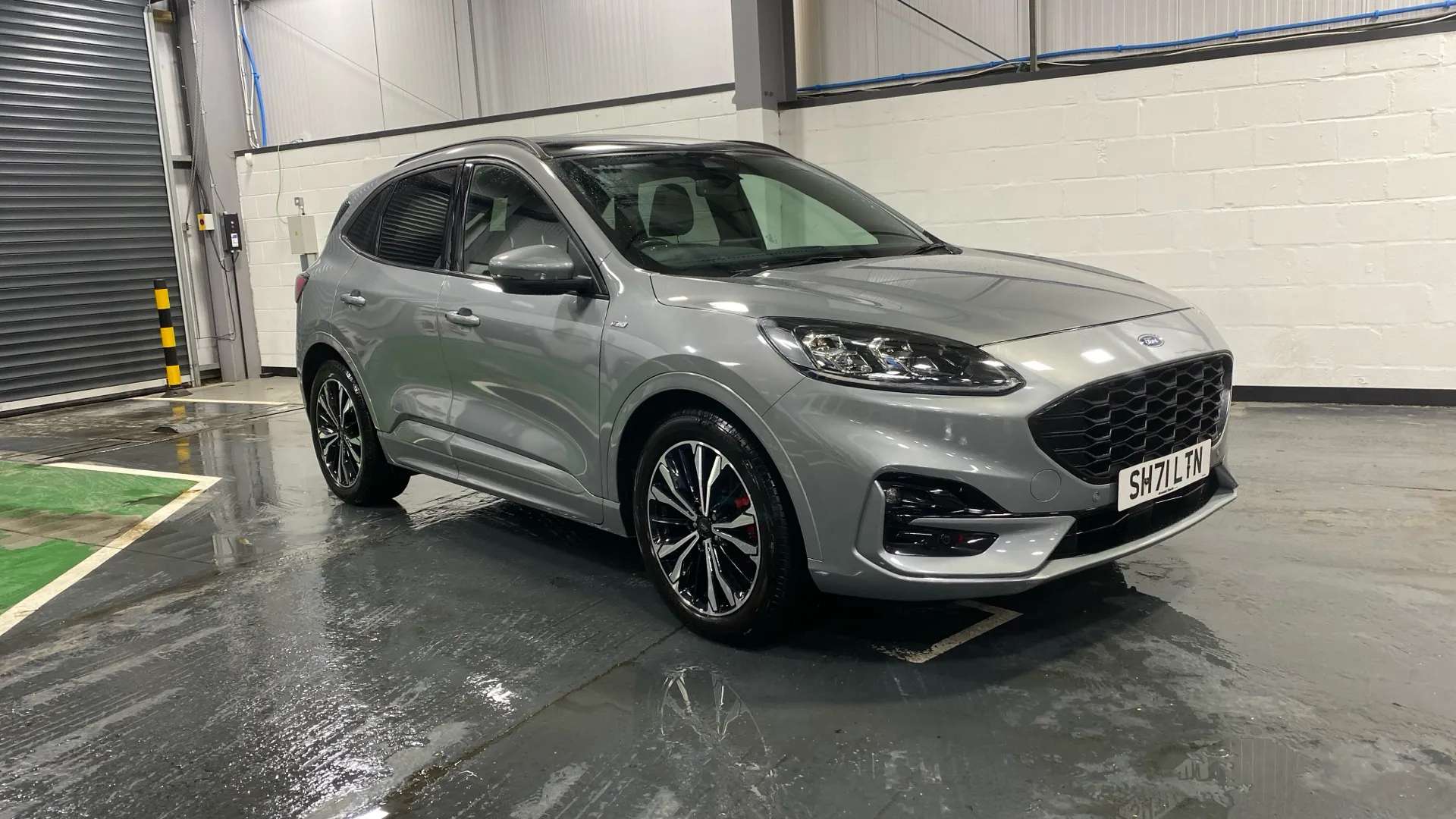 A 2021 FORD KUGA 1.5 EcoBlue ST-Line X Edition A 2021 FORD KUGA 1.5 EcoBlue ST-Line X Edition
