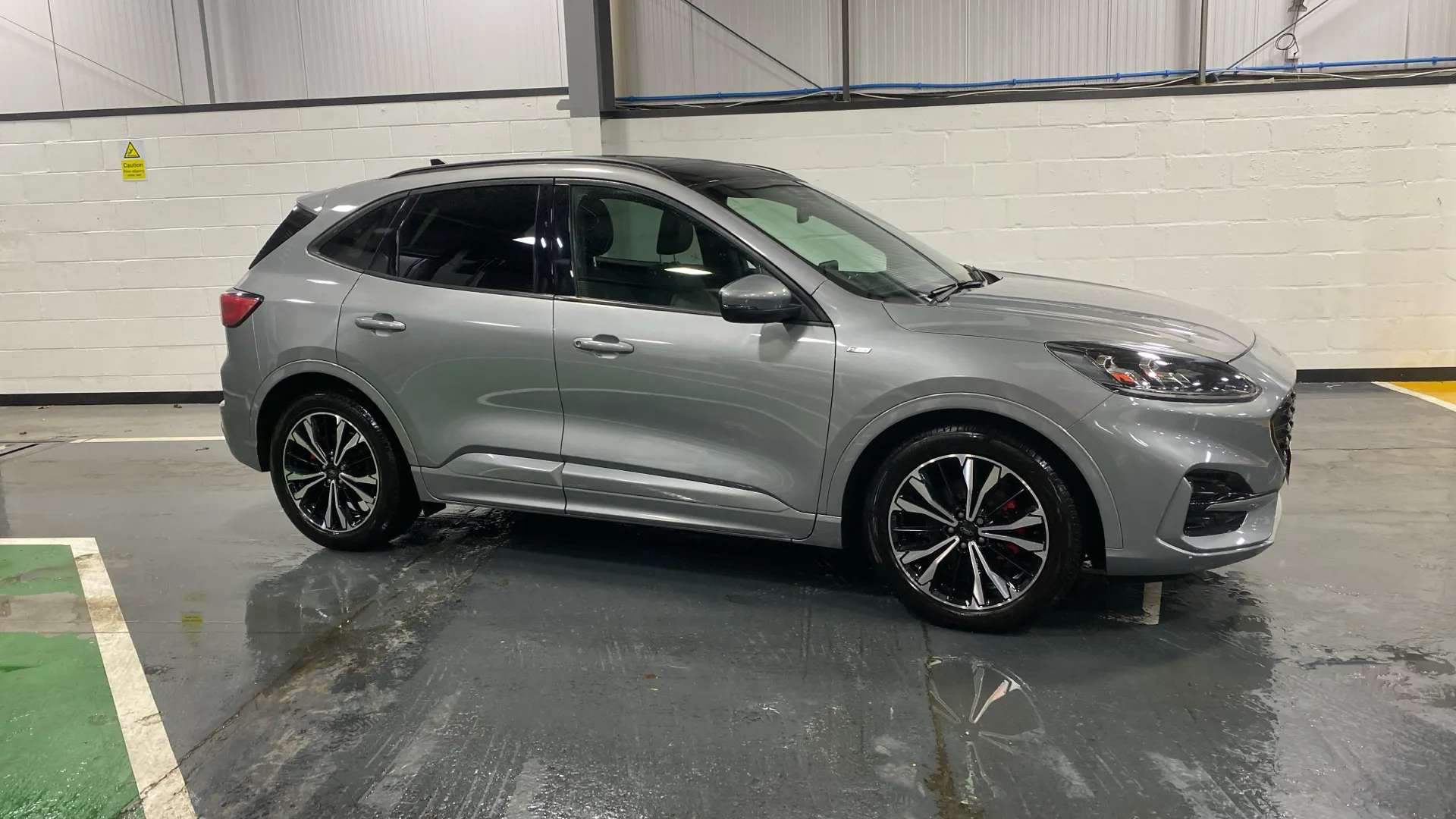 A 2021 FORD KUGA 1.5 EcoBlue ST-Line X Edition A 2021 FORD KUGA 1.5 EcoBlue ST-Line X Edition