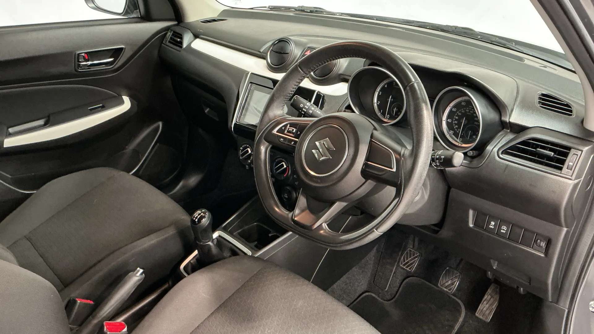 2020 SUZUKI SWIFT 2020 SUZUKI SWIFT