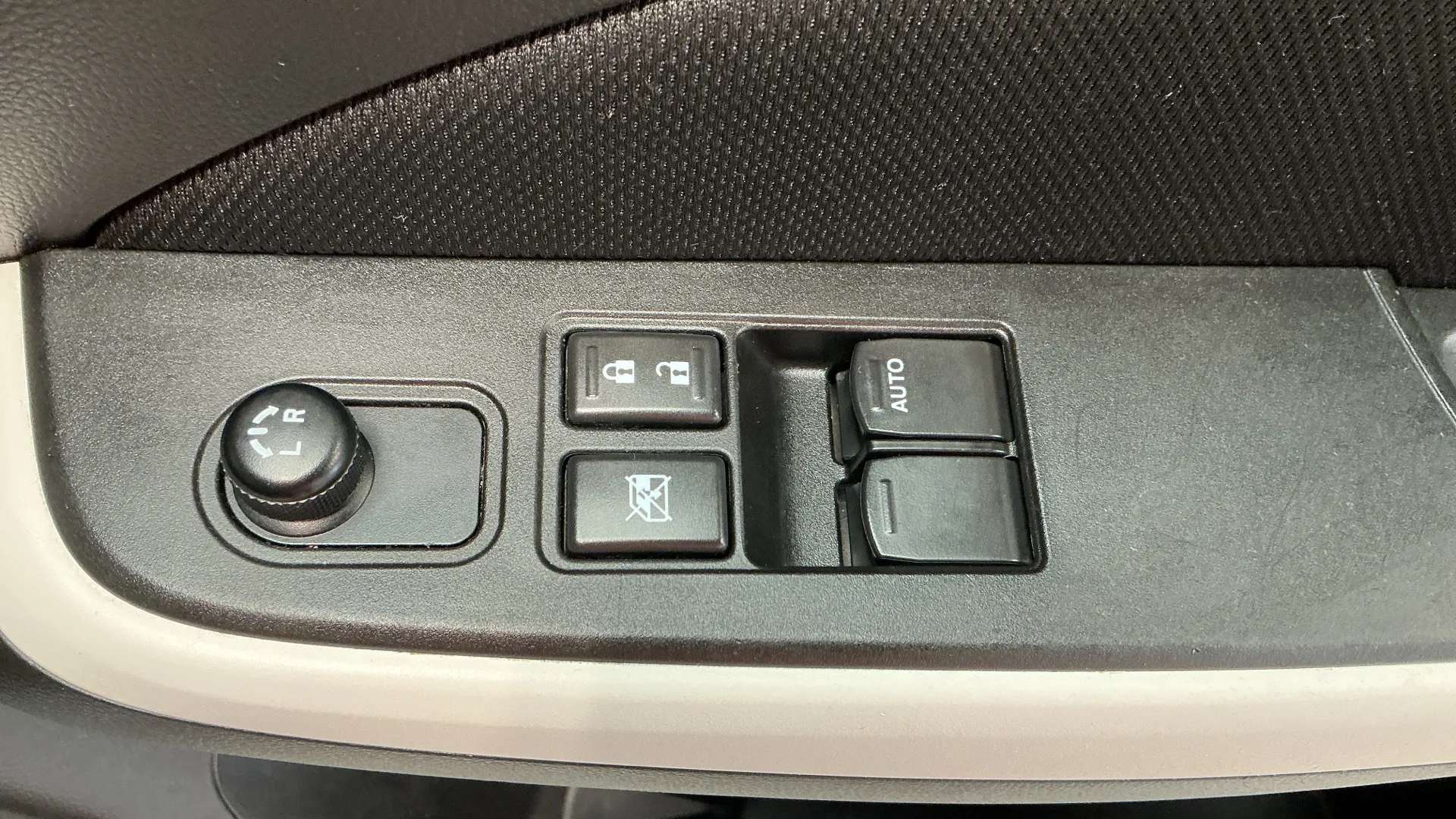 2020 SUZUKI SWIFT 2020 SUZUKI SWIFT