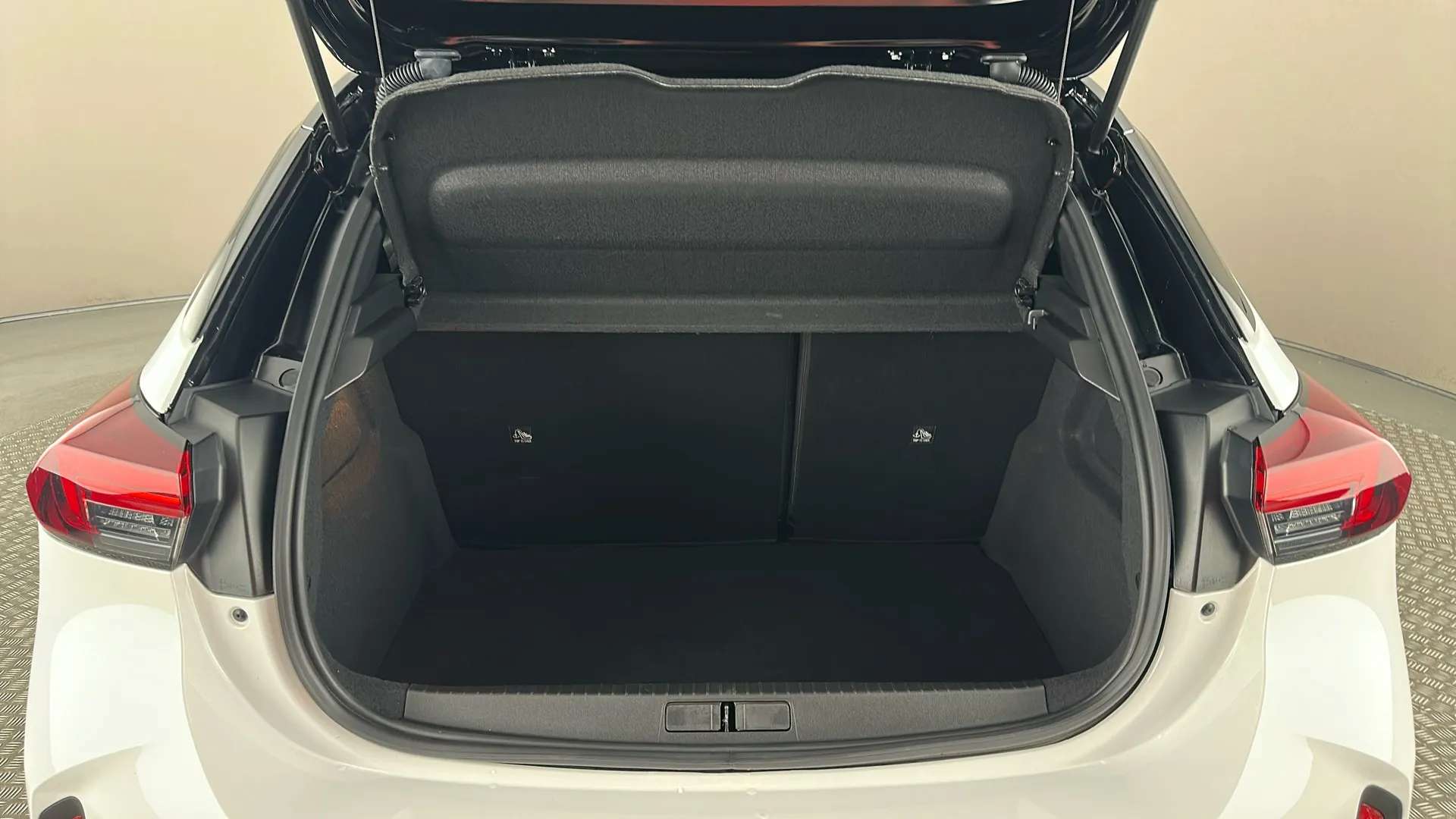 2024 VAUXHALL CORSA 2024 VAUXHALL CORSA