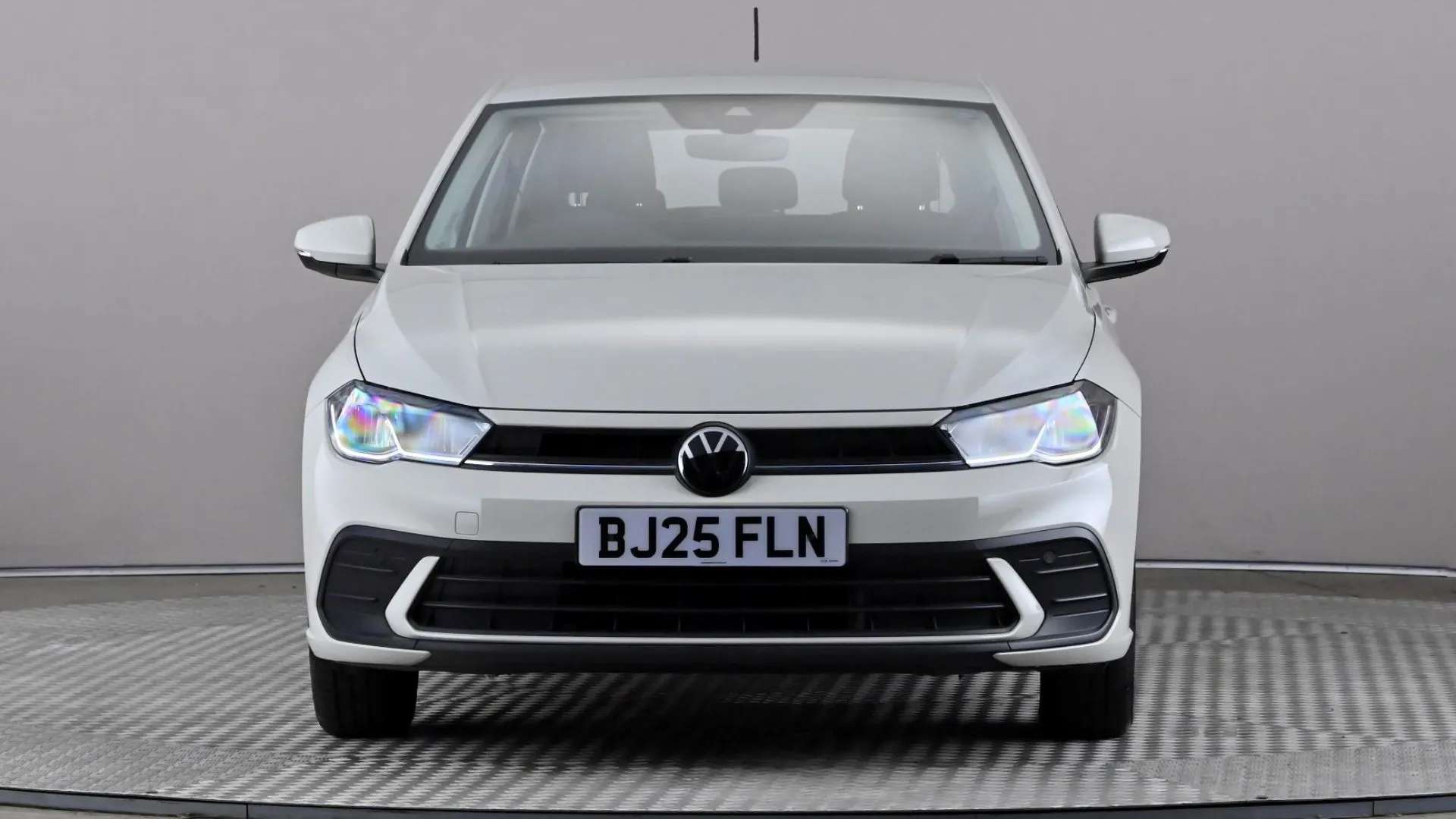 A 2025 VOLKSWAGEN POLO 1.0 TSI Life A 2025 VOLKSWAGEN POLO 1.0 TSI Life