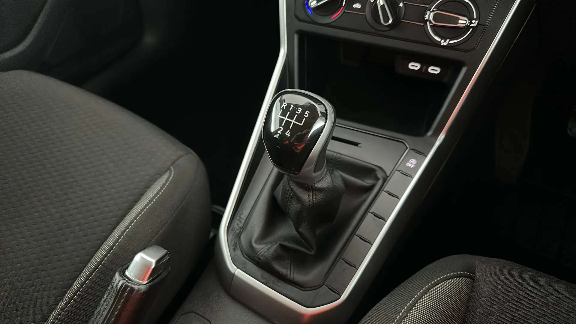 2024 VOLKSWAGEN POLO 2024 VOLKSWAGEN POLO