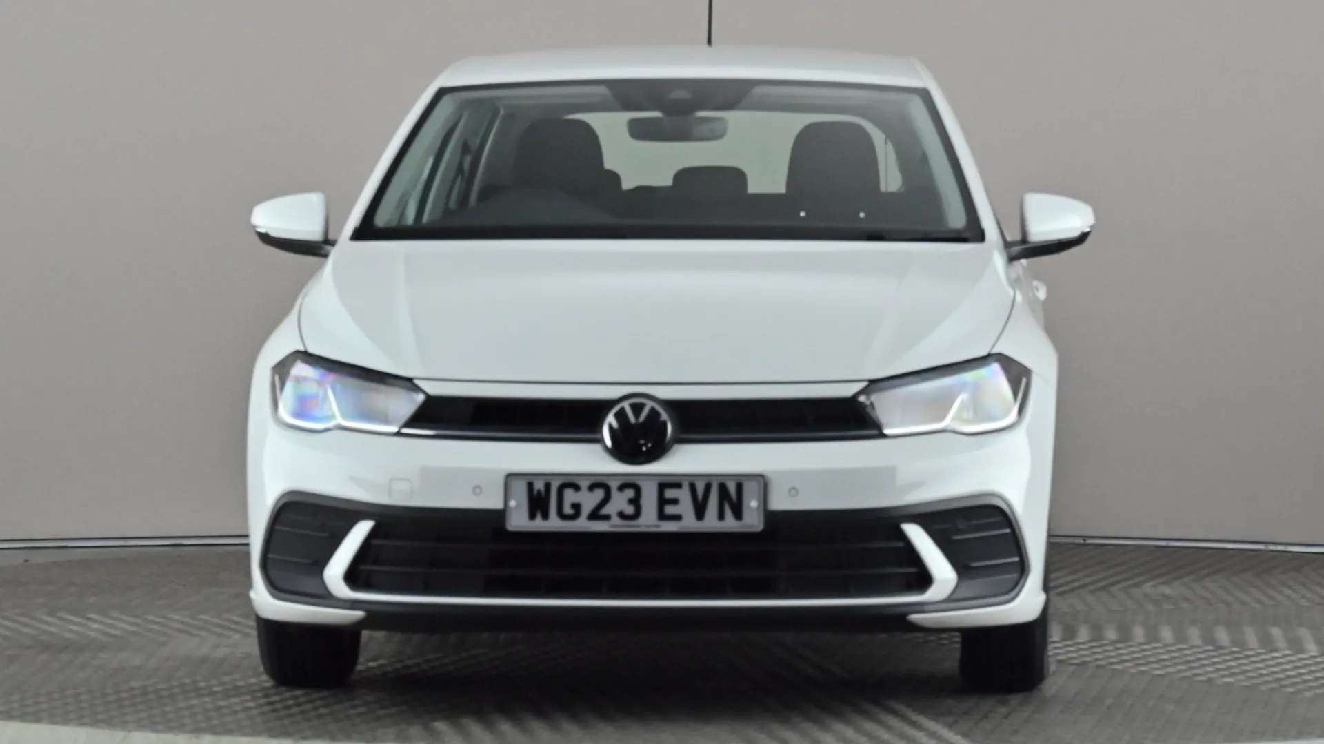 A 2023 VOLKSWAGEN POLO 1.0 TSI Life A 2023 VOLKSWAGEN POLO 1.0 TSI Life