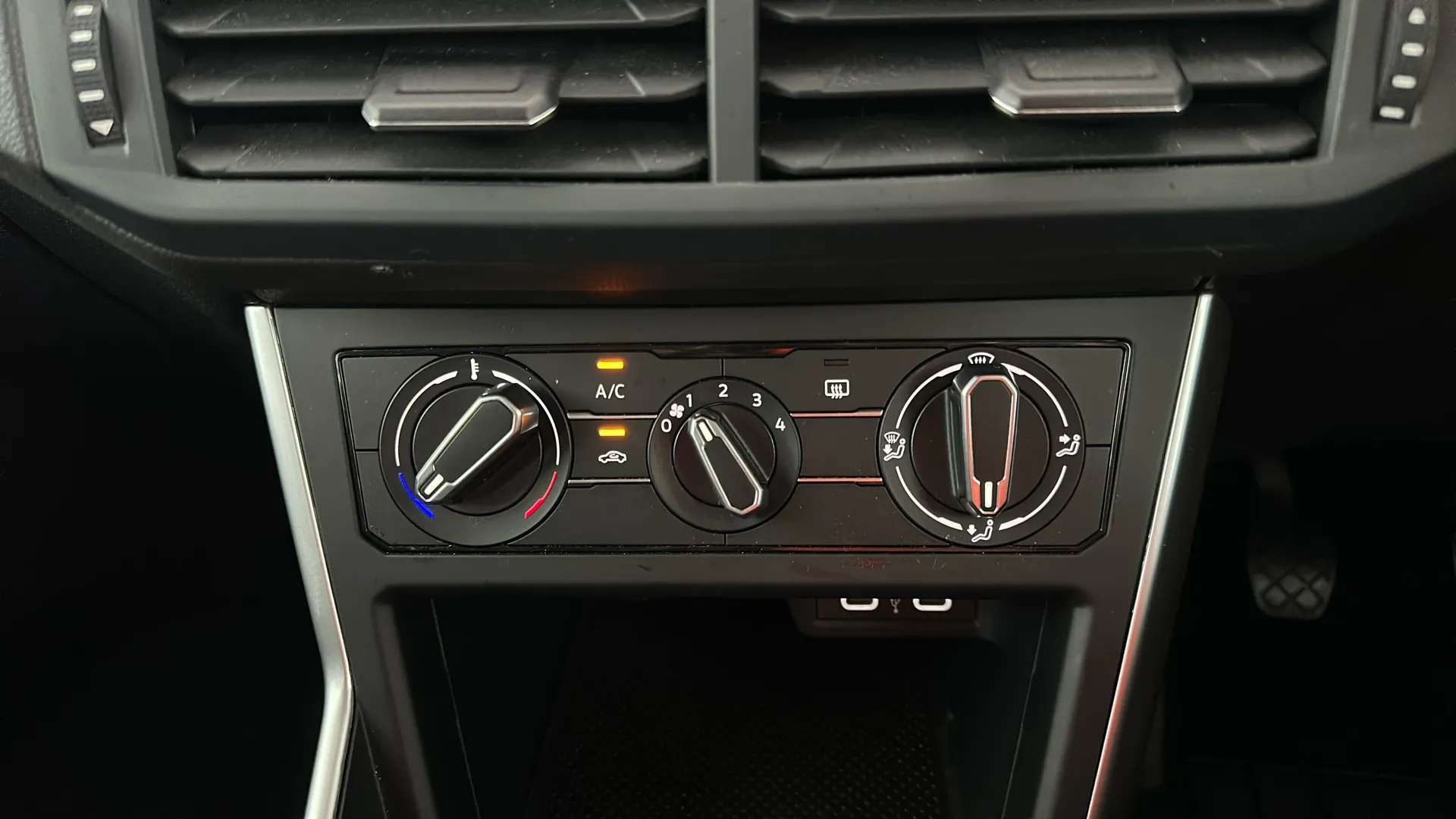 2024 VOLKSWAGEN POLO 2024 VOLKSWAGEN POLO