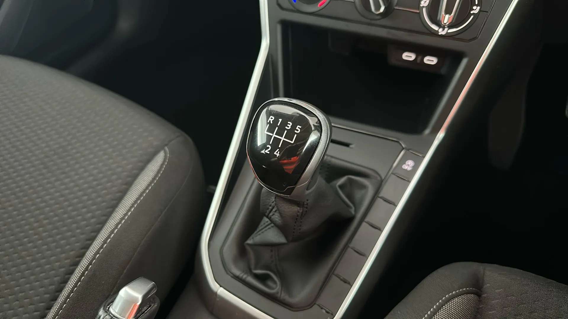 2024 VOLKSWAGEN POLO 2024 VOLKSWAGEN POLO
