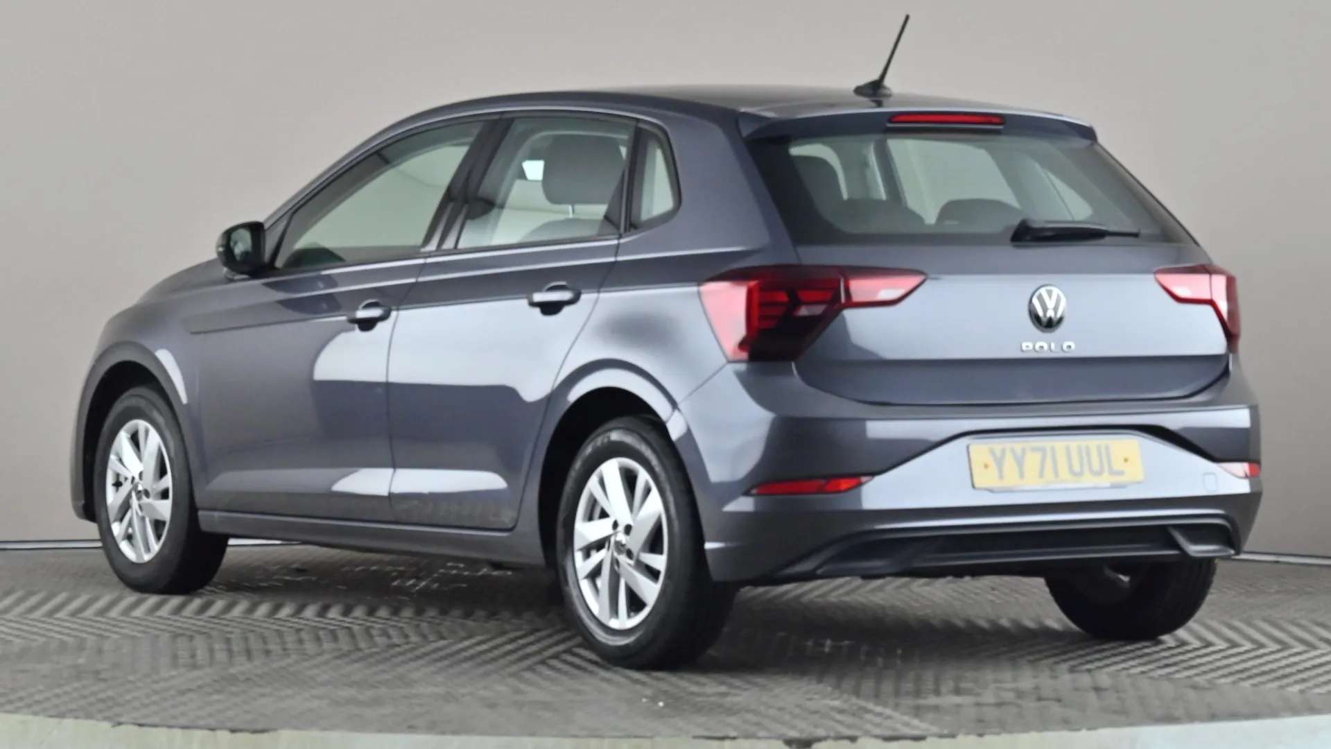 A 2022 VOLKSWAGEN POLO 1.0 TSI Life A 2022 VOLKSWAGEN POLO 1.0 TSI Life