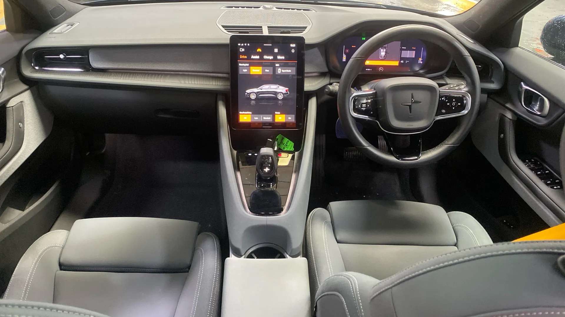 2022 POLESTAR 2 2022 POLESTAR 2