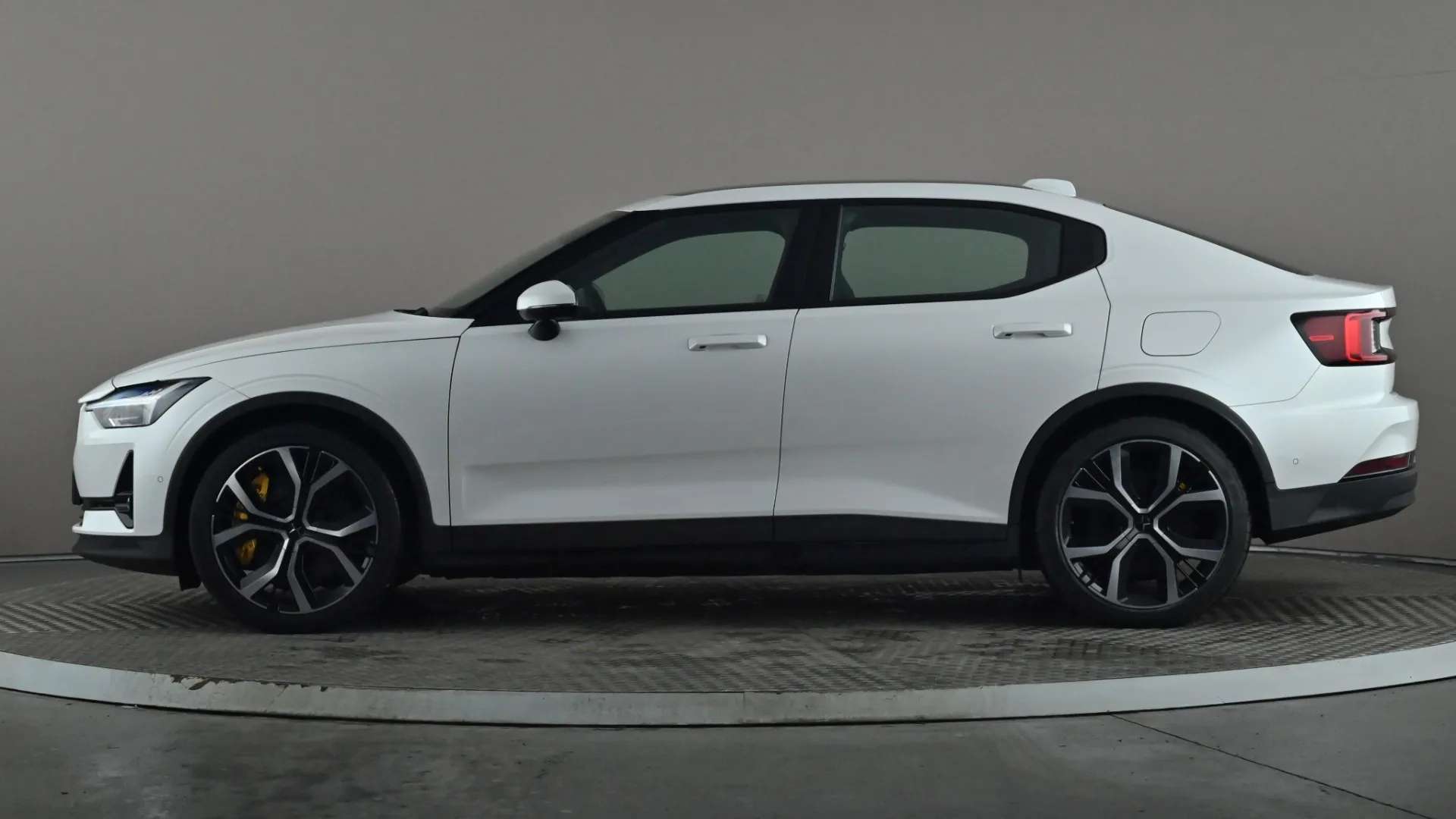 2023 POLESTAR 2 2023 POLESTAR 2