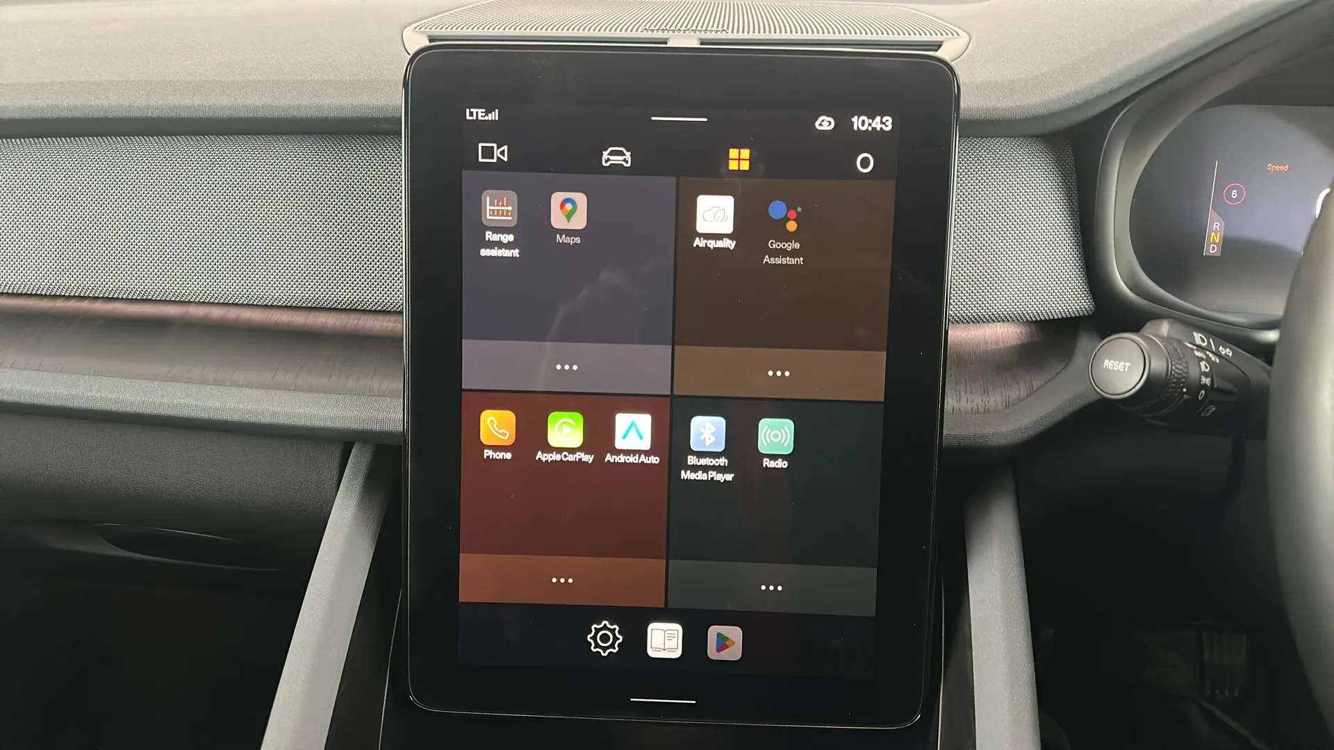 2023 POLESTAR 2 2023 POLESTAR 2