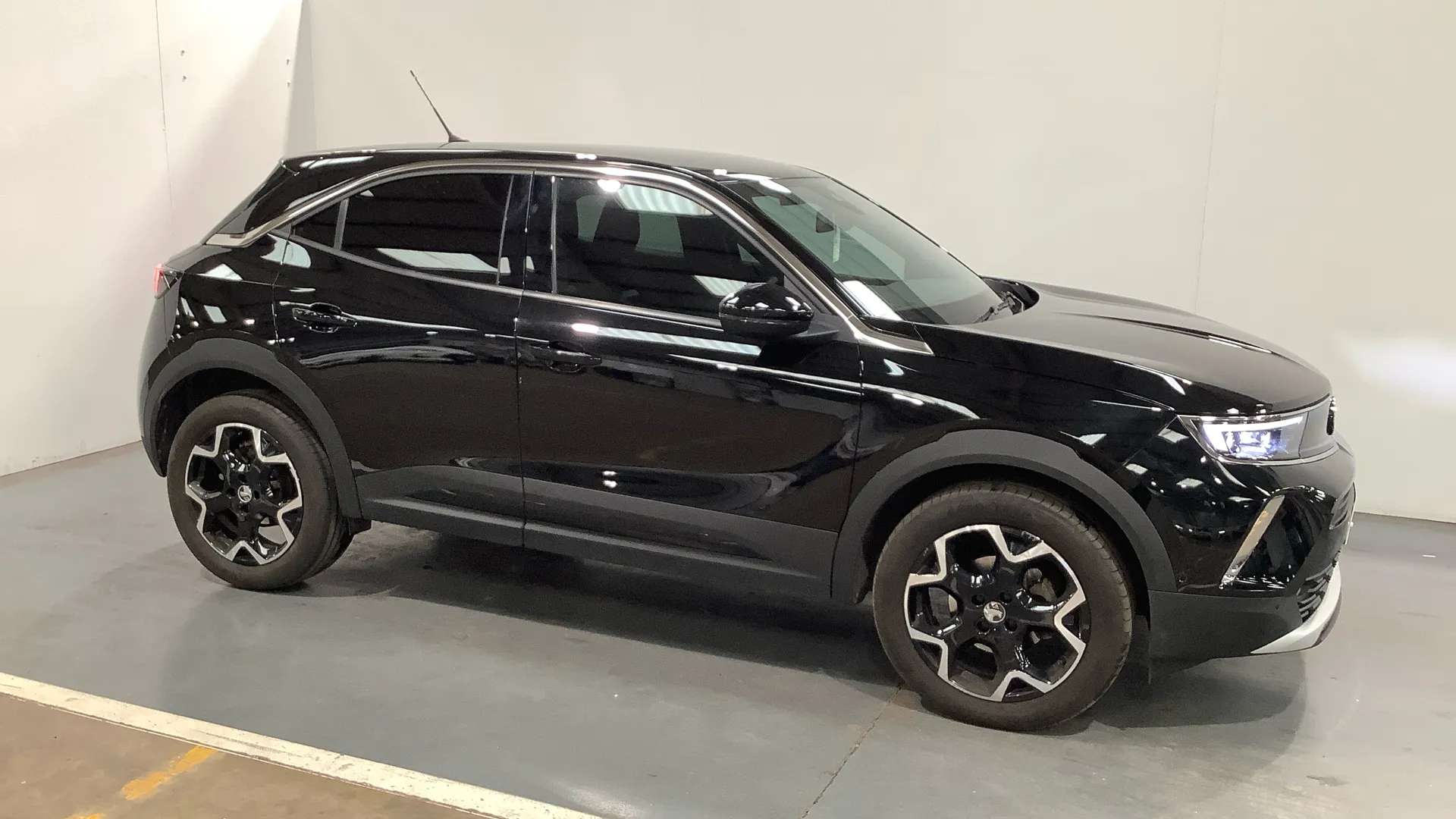 A 2023 VAUXHALL MOKKA 1.2 Turbo Ultimate Auto A 2023 VAUXHALL MOKKA 1.2 Turbo Ultimate Auto