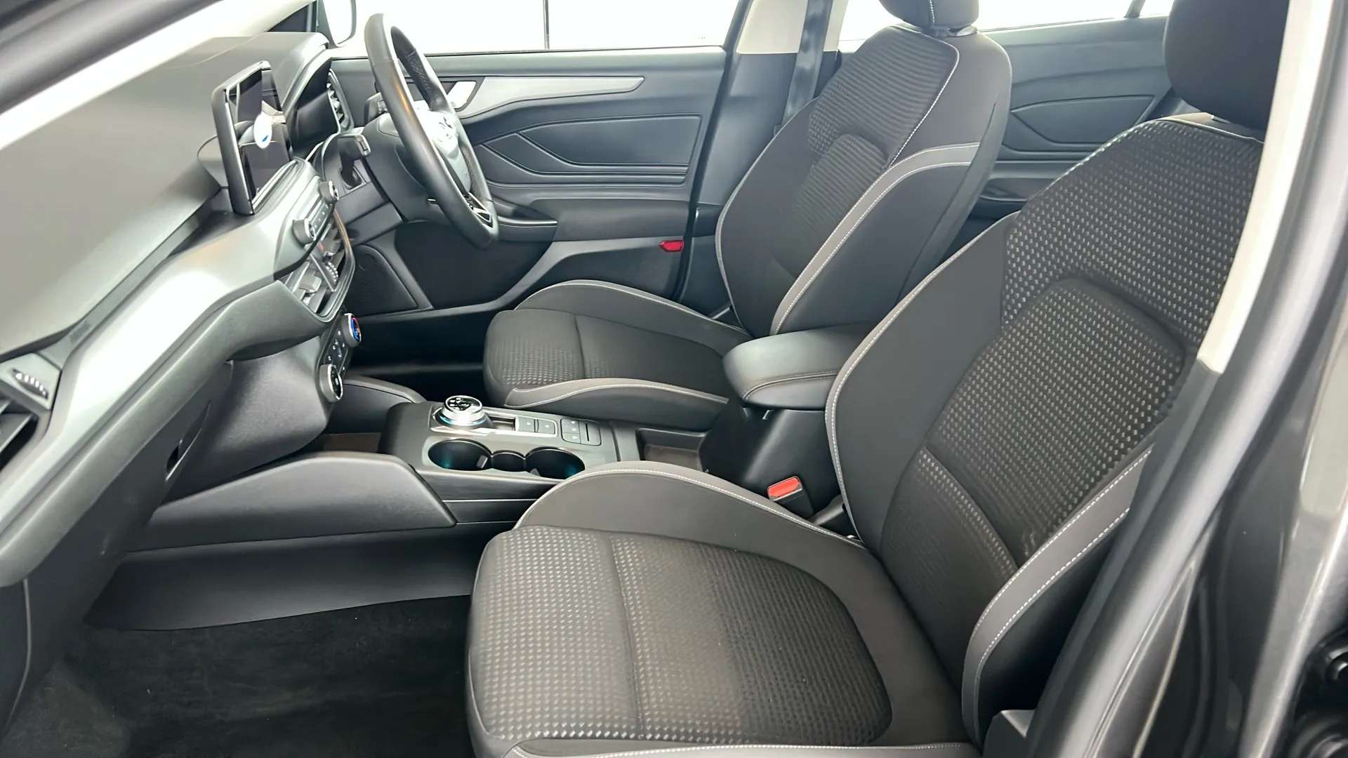 2022 FORD FOCUS 2022 FORD FOCUS