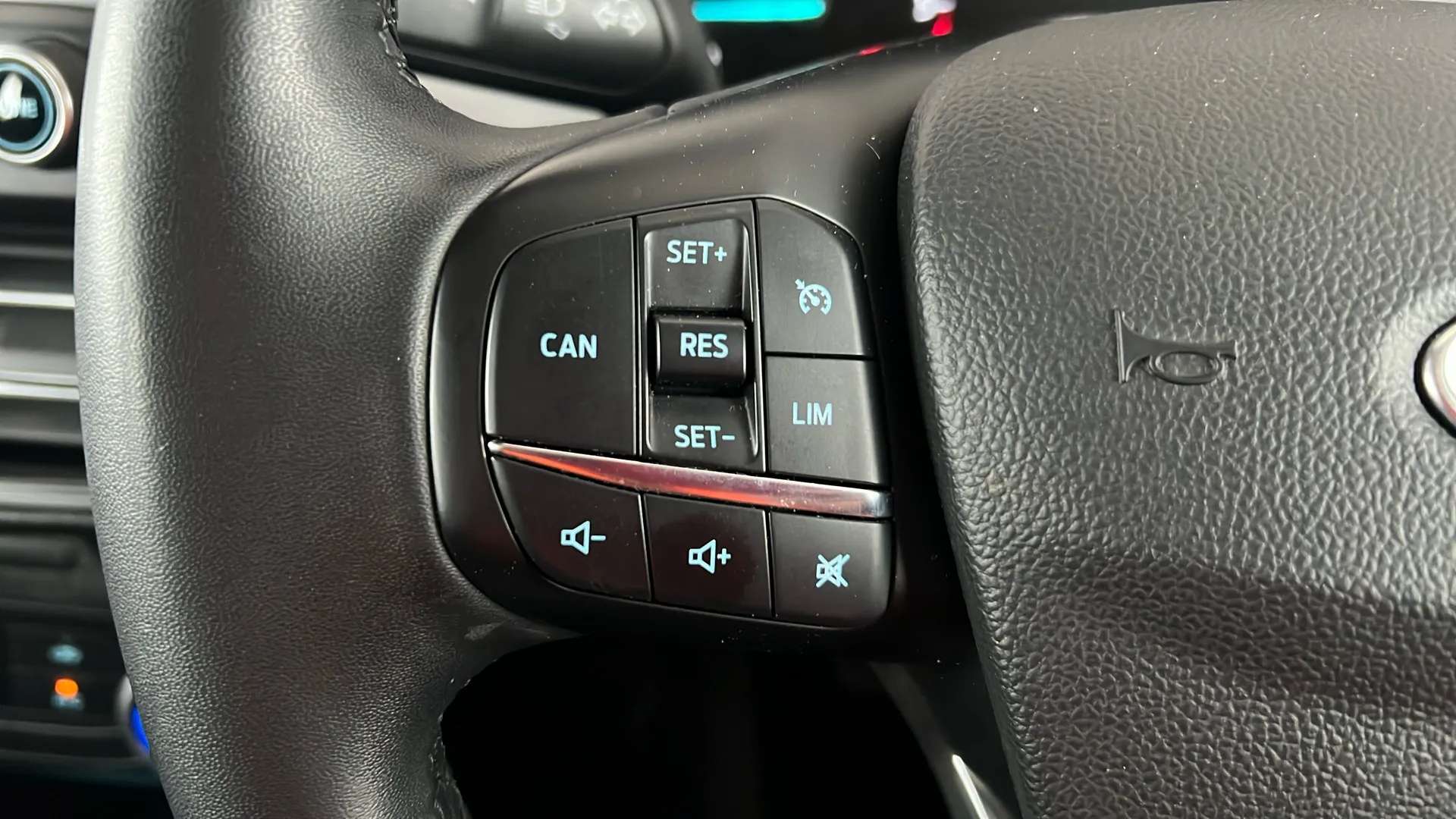 2022 FORD FOCUS 2022 FORD FOCUS