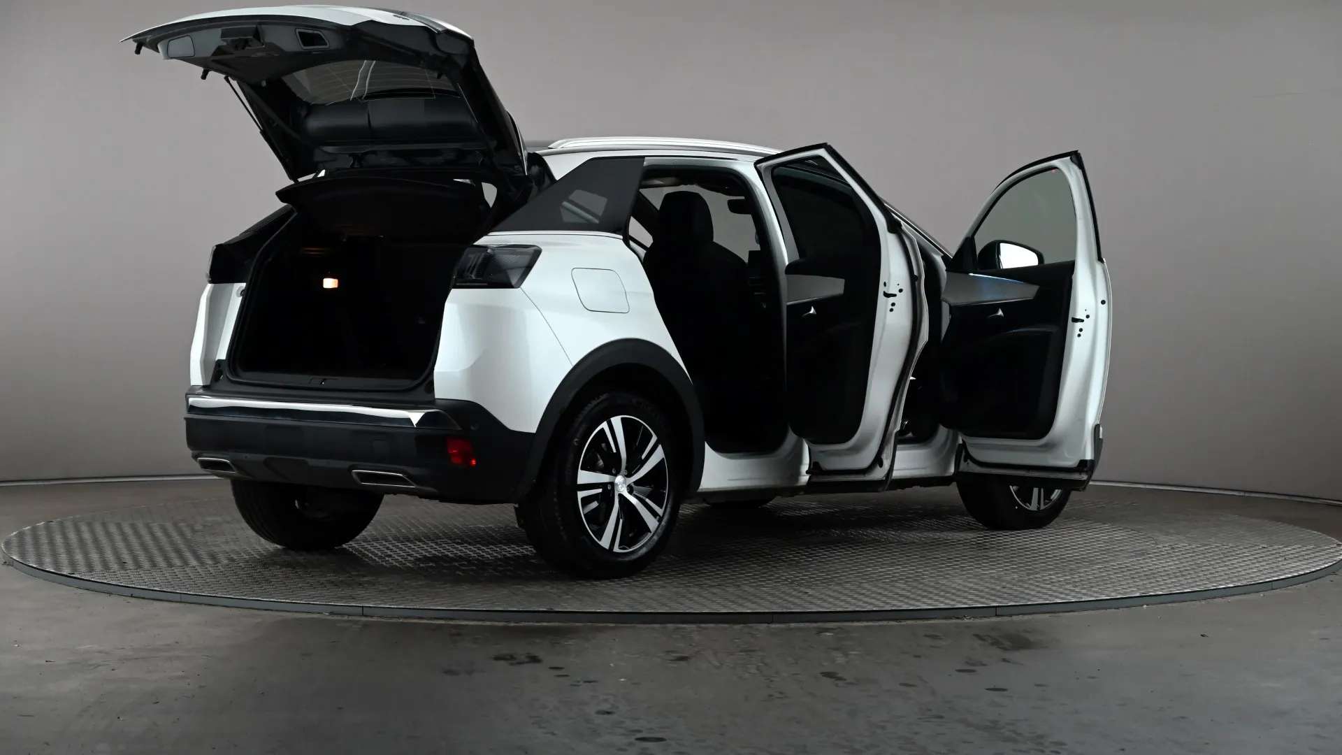 2023 PEUGEOT 3008 2023 PEUGEOT 3008